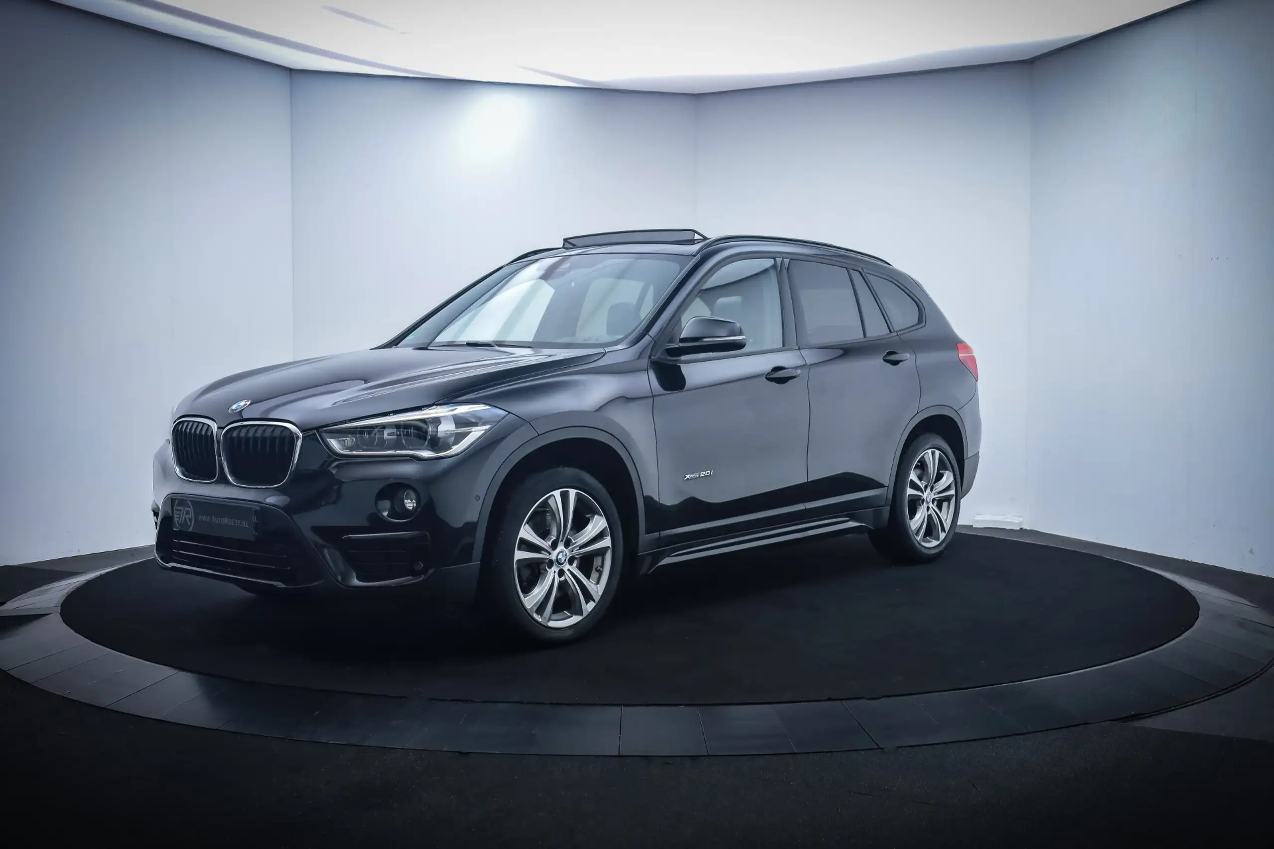 BMW - X1