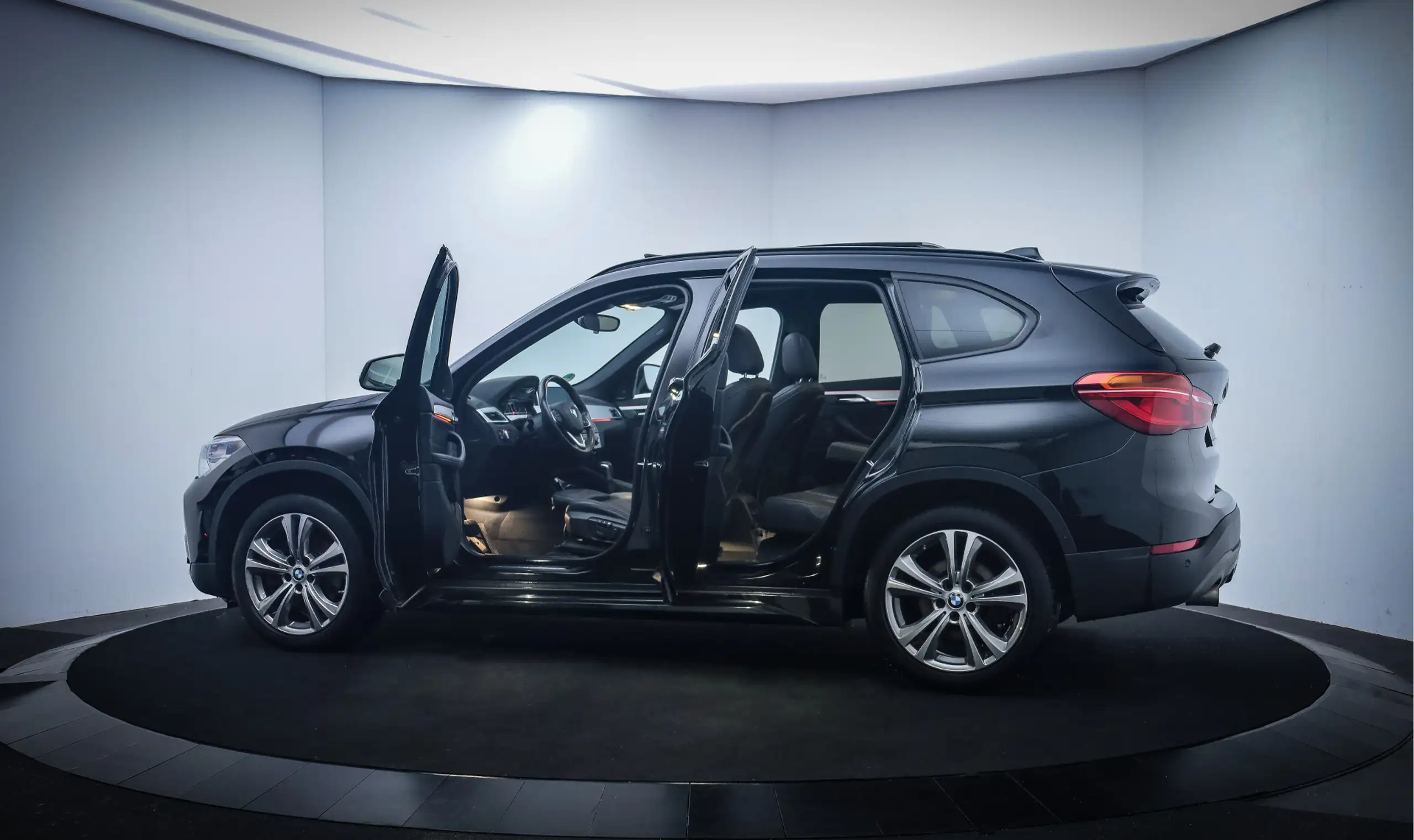 BMW - X1