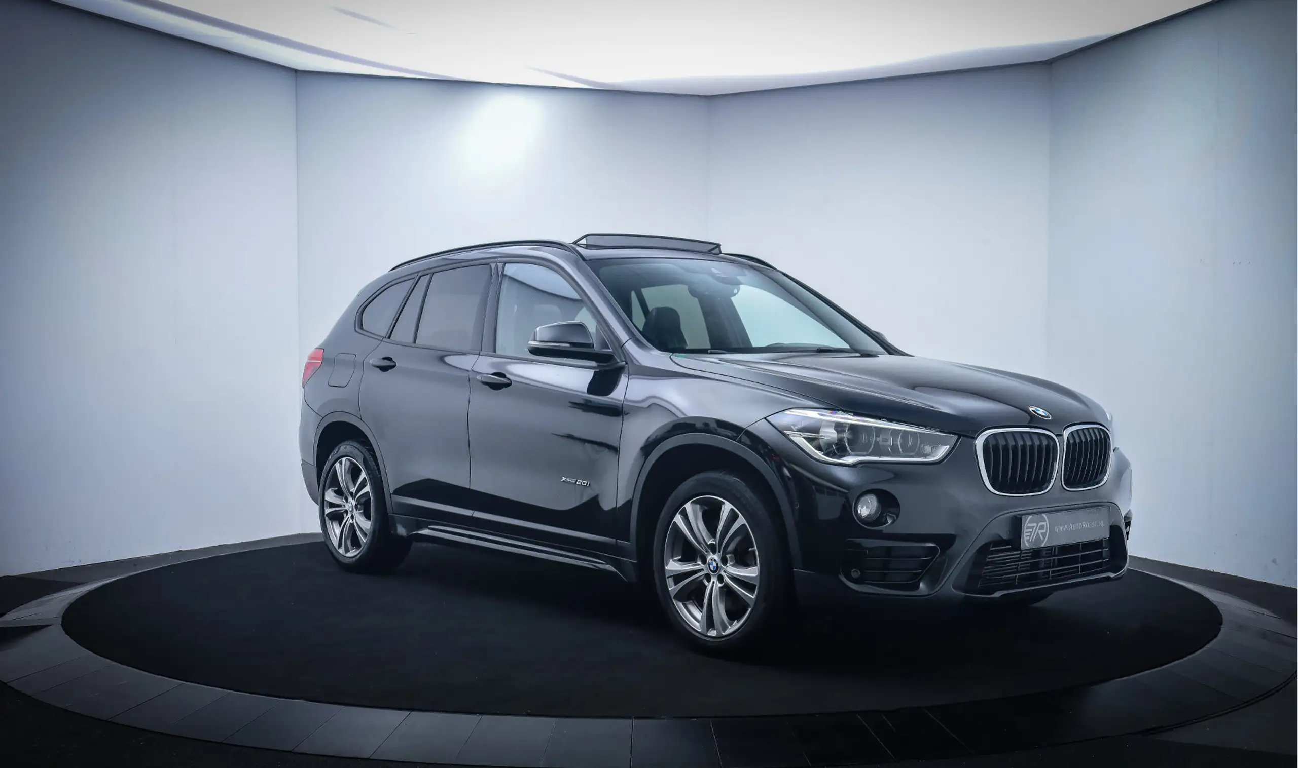 BMW - X1