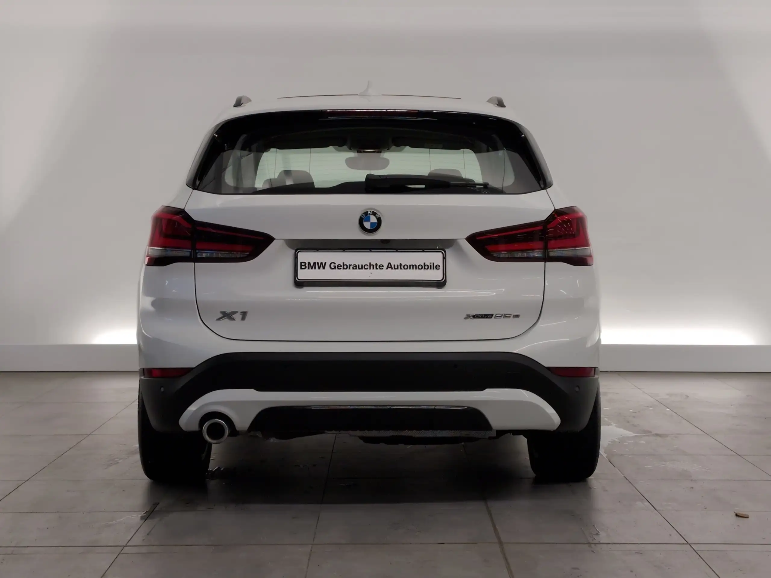 BMW - X1