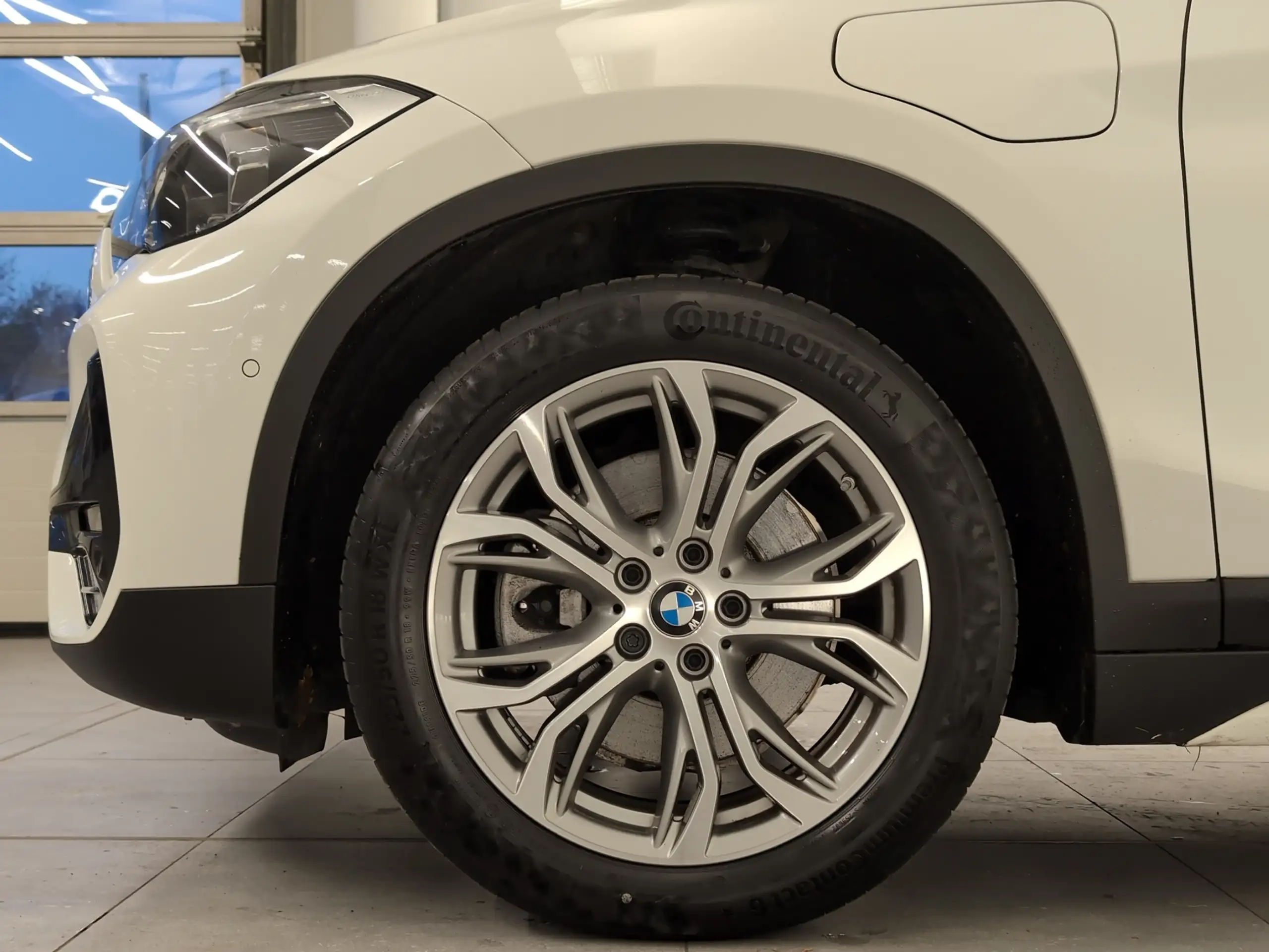 BMW - X1