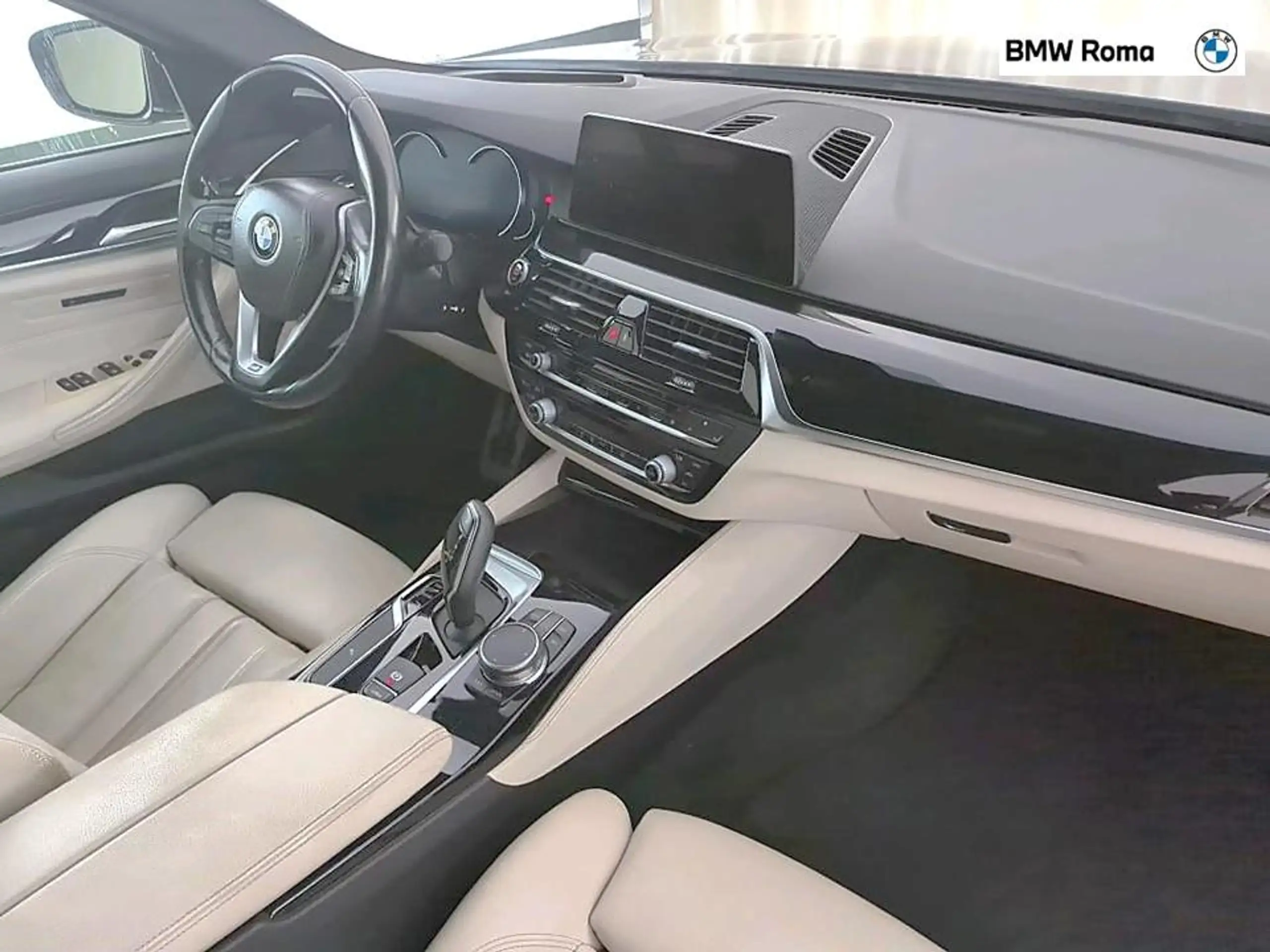 BMW - 520