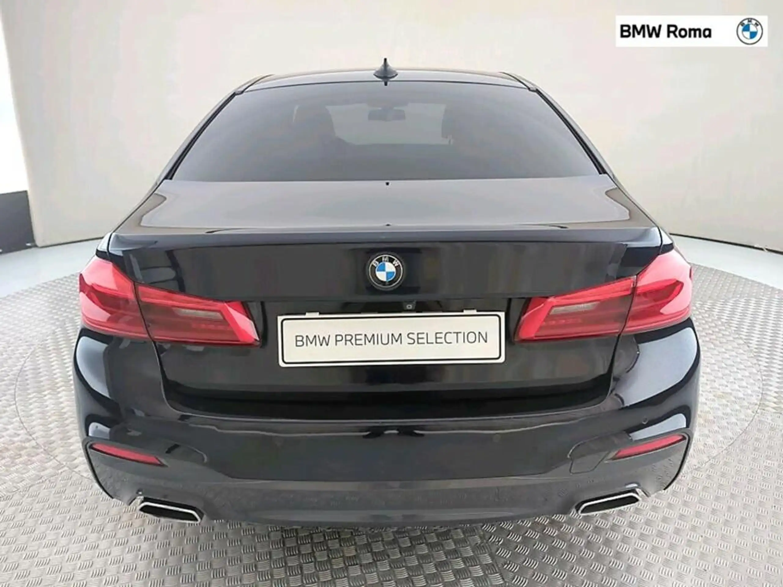 BMW - 520