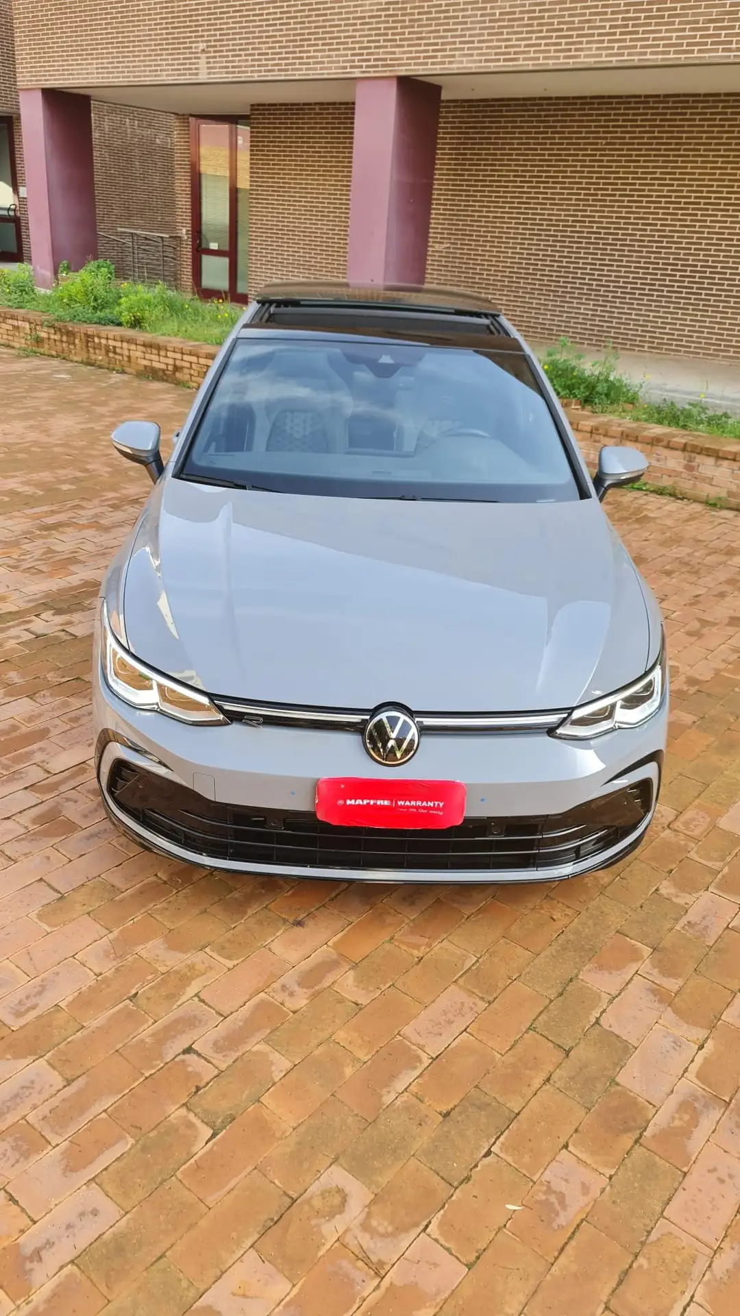 Volkswagen - Golf