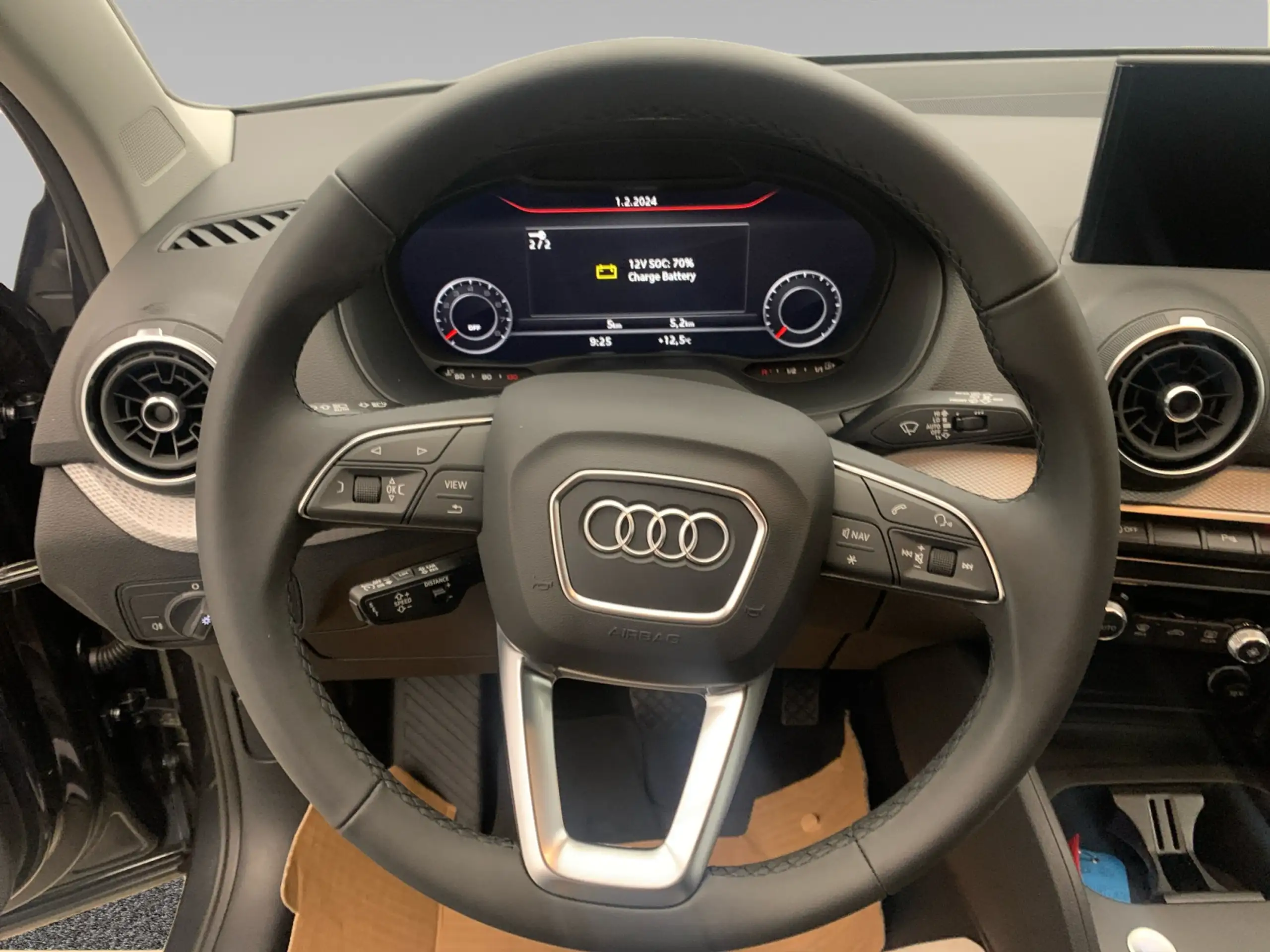 Audi - Q2