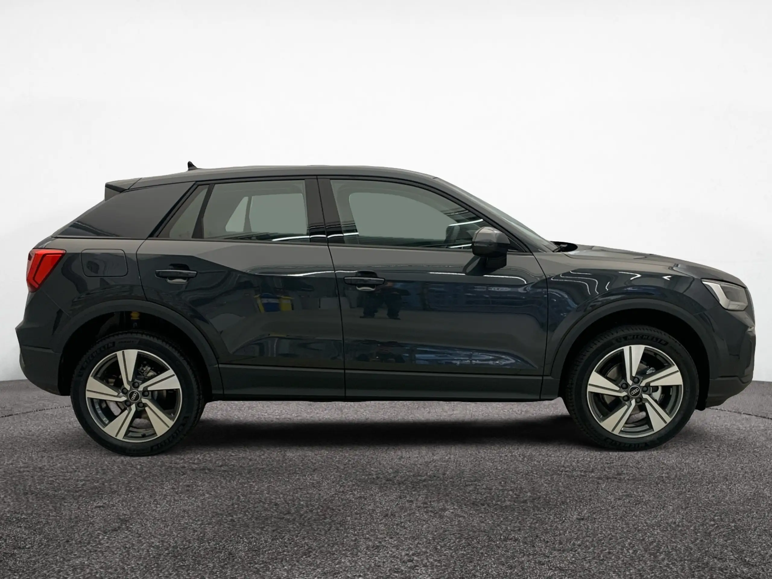 Audi - Q2