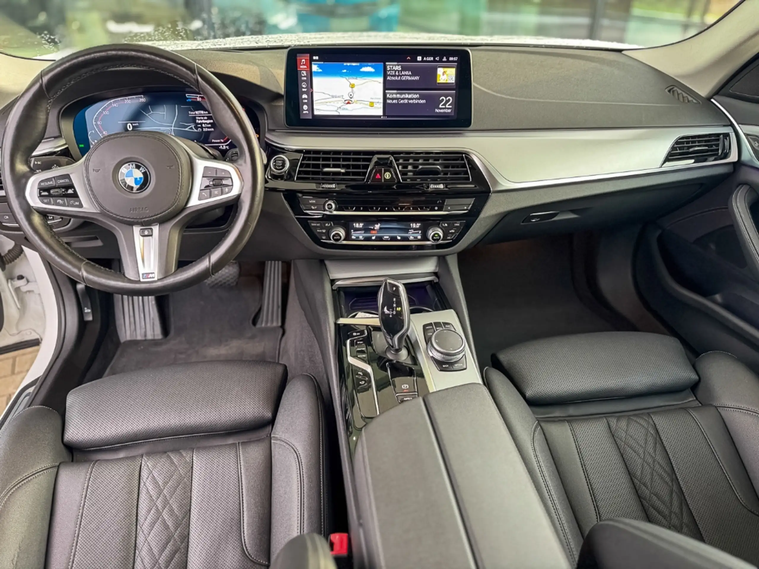 BMW - 520