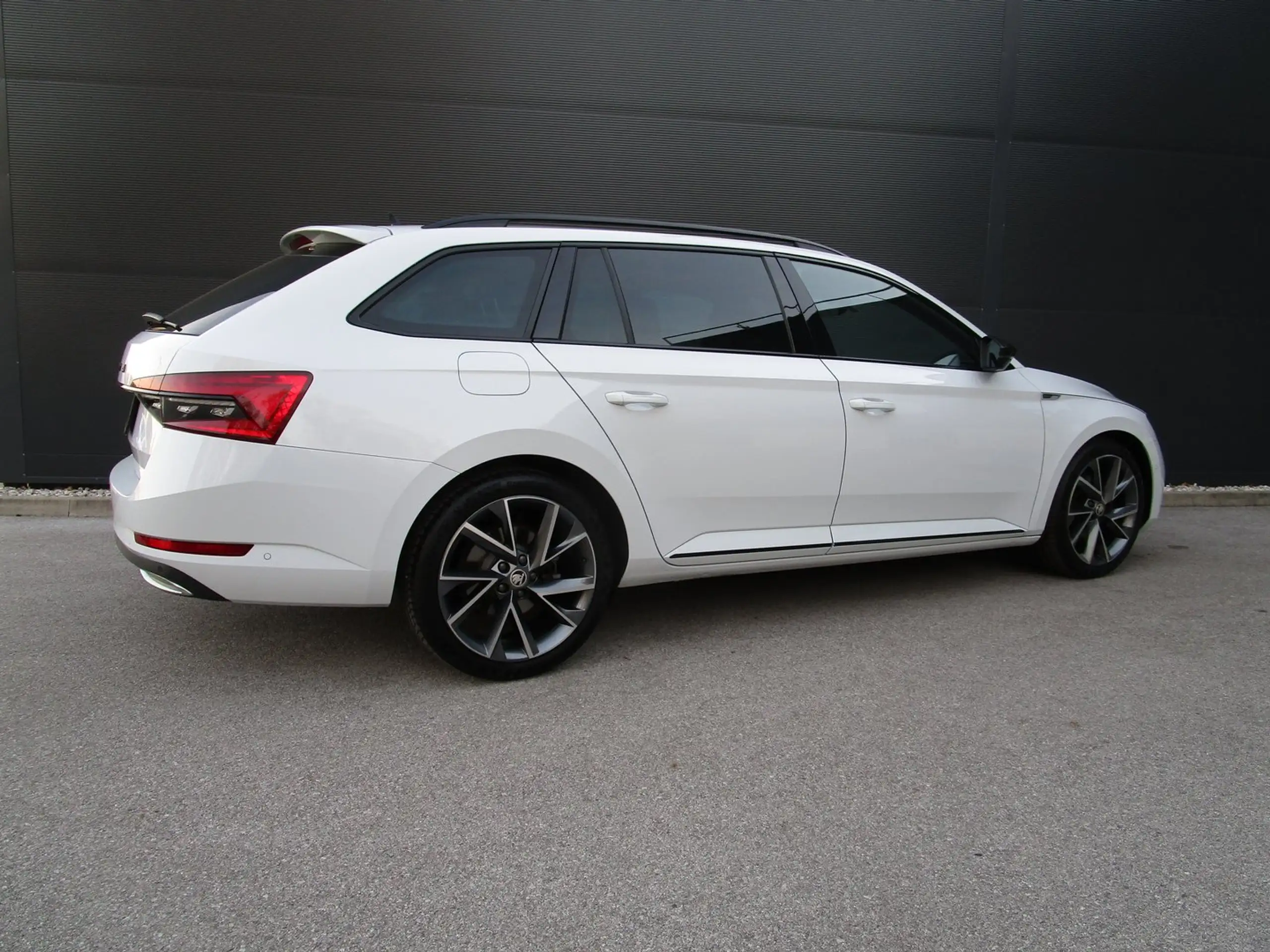 Skoda - Superb