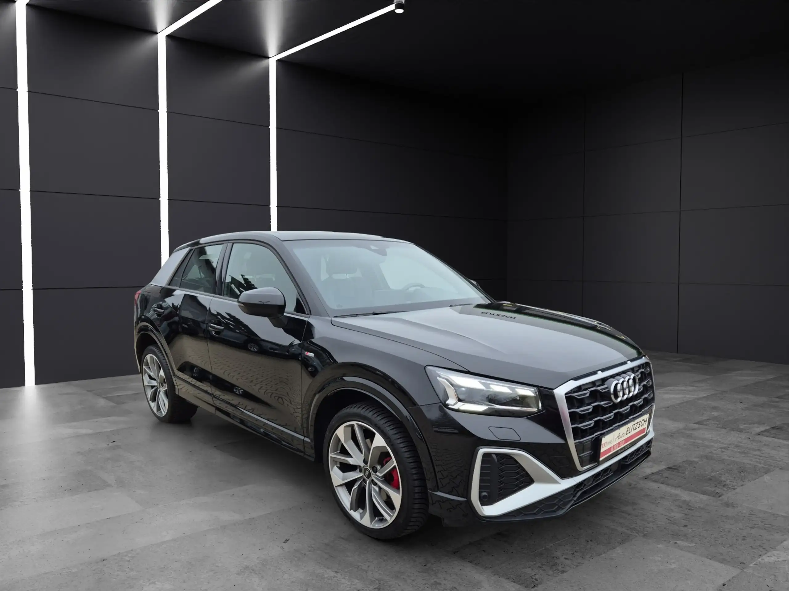 Audi - Q2