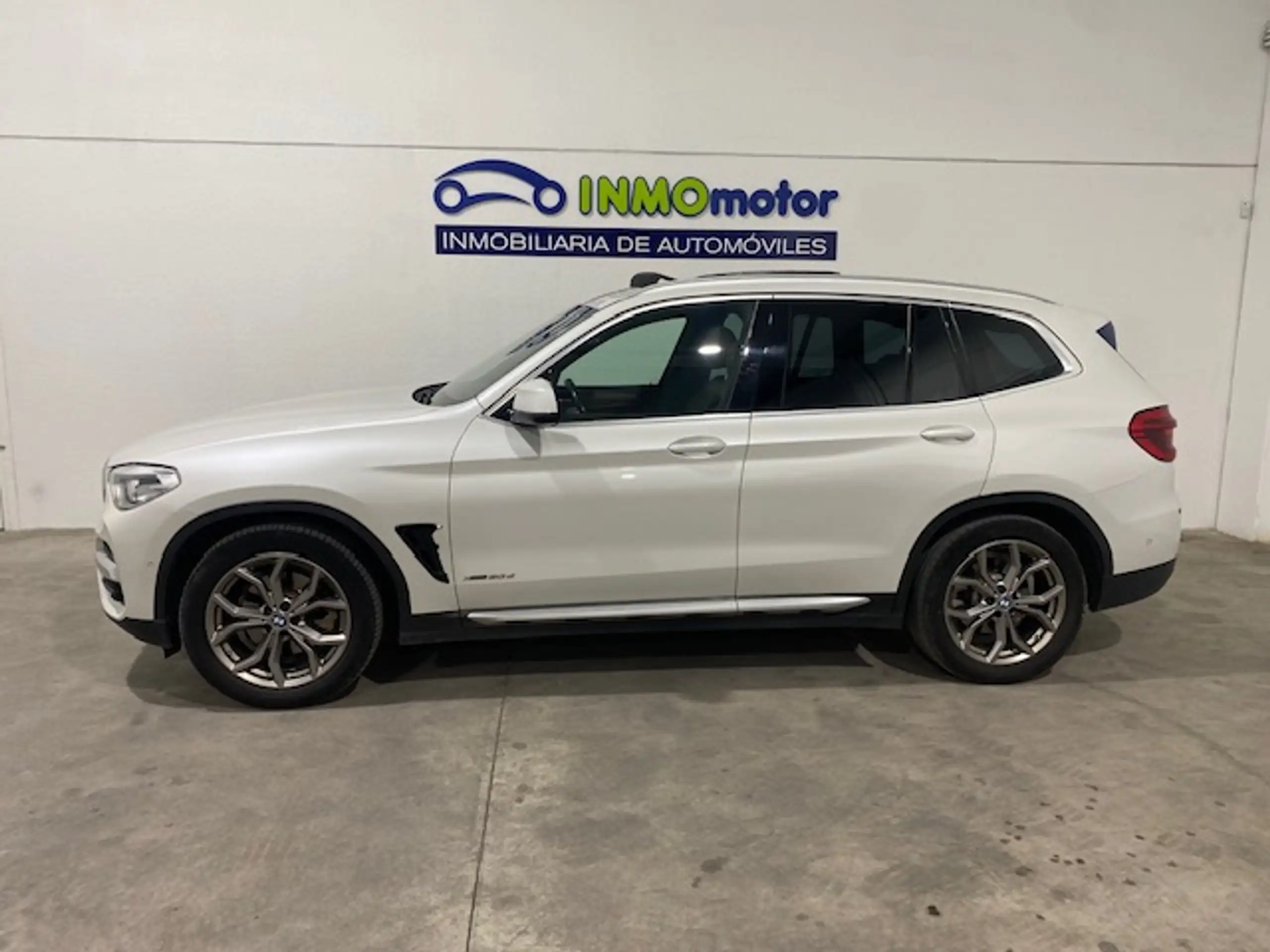 BMW - X3