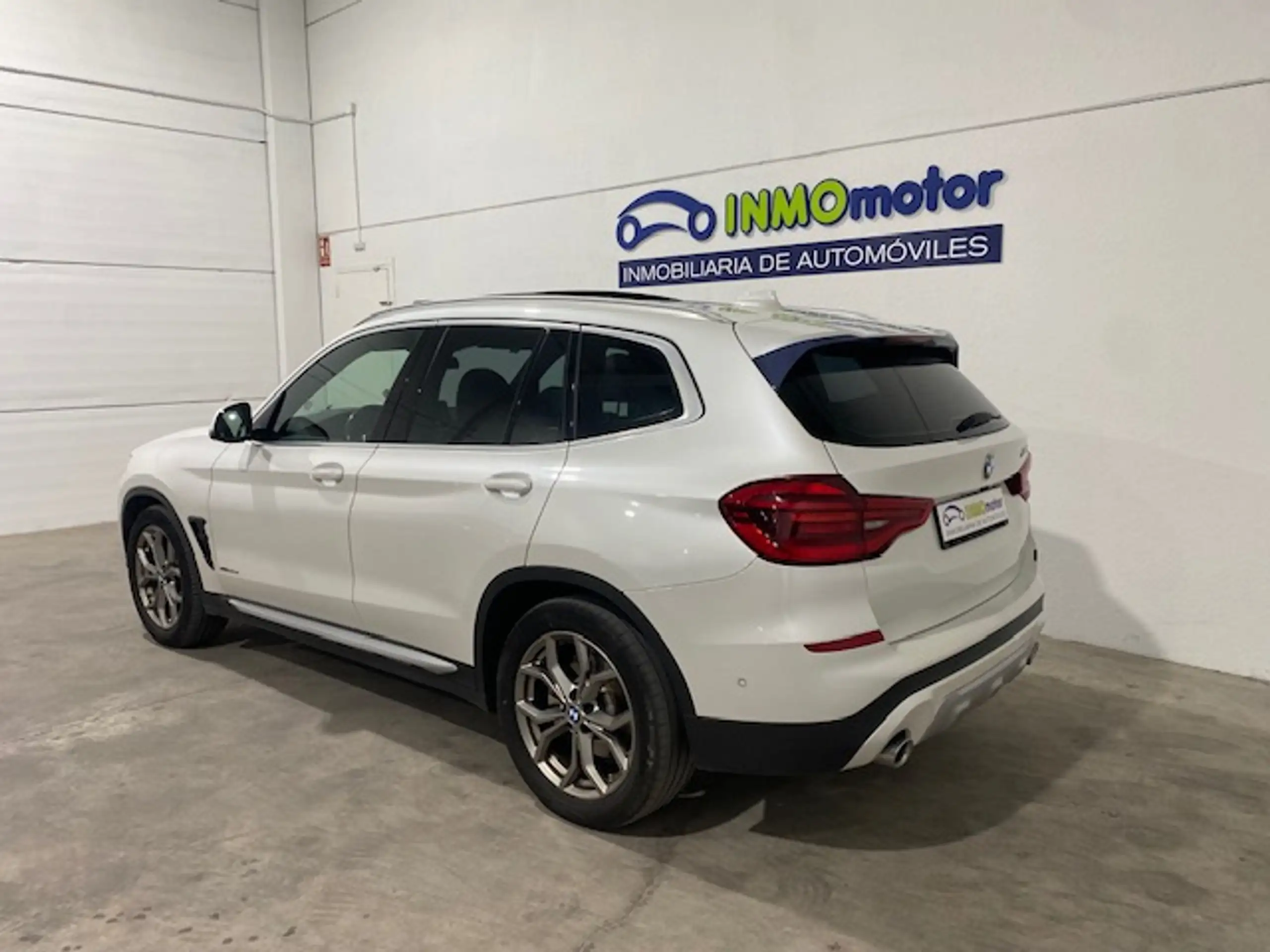 BMW - X3