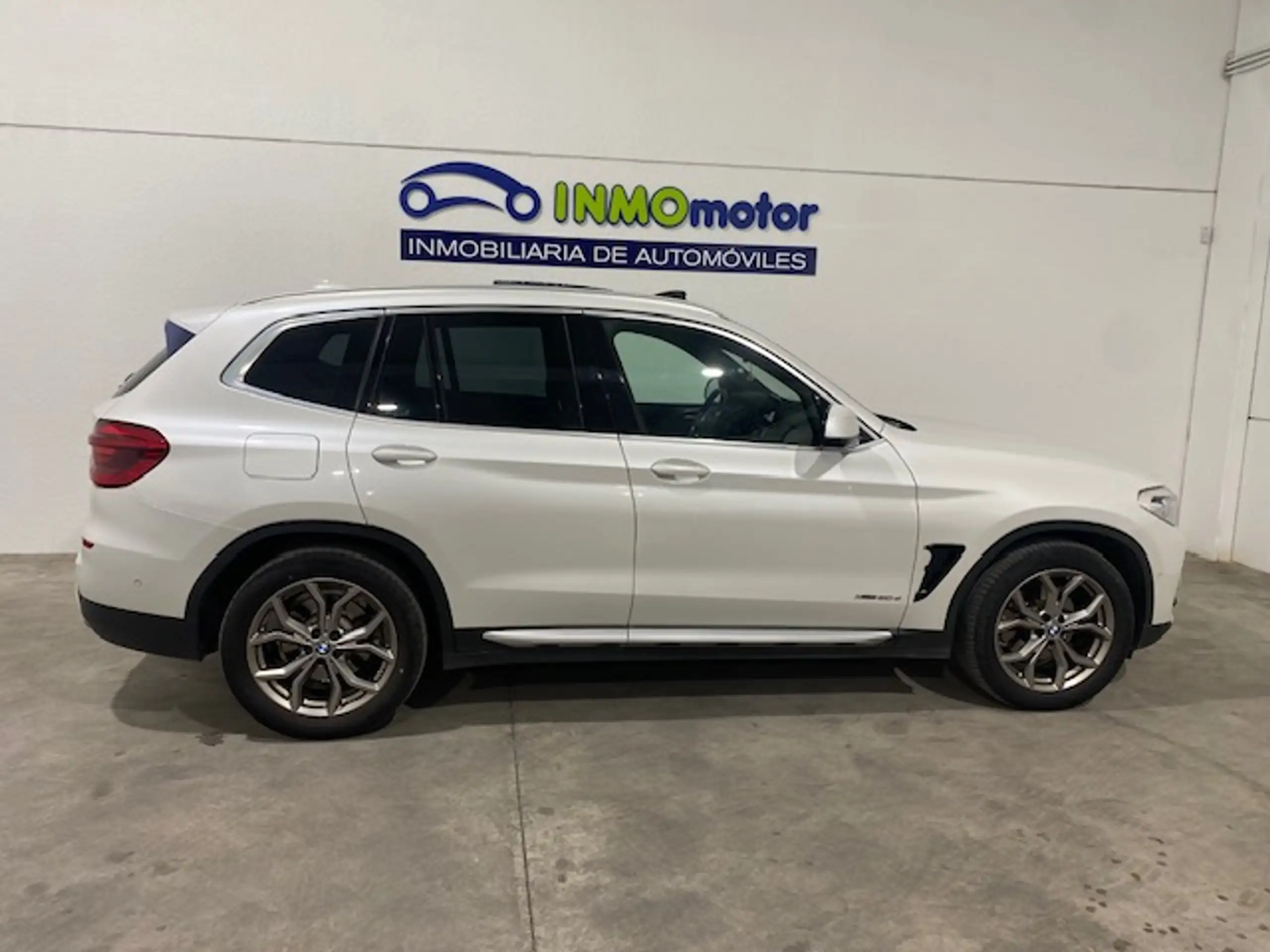 BMW - X3