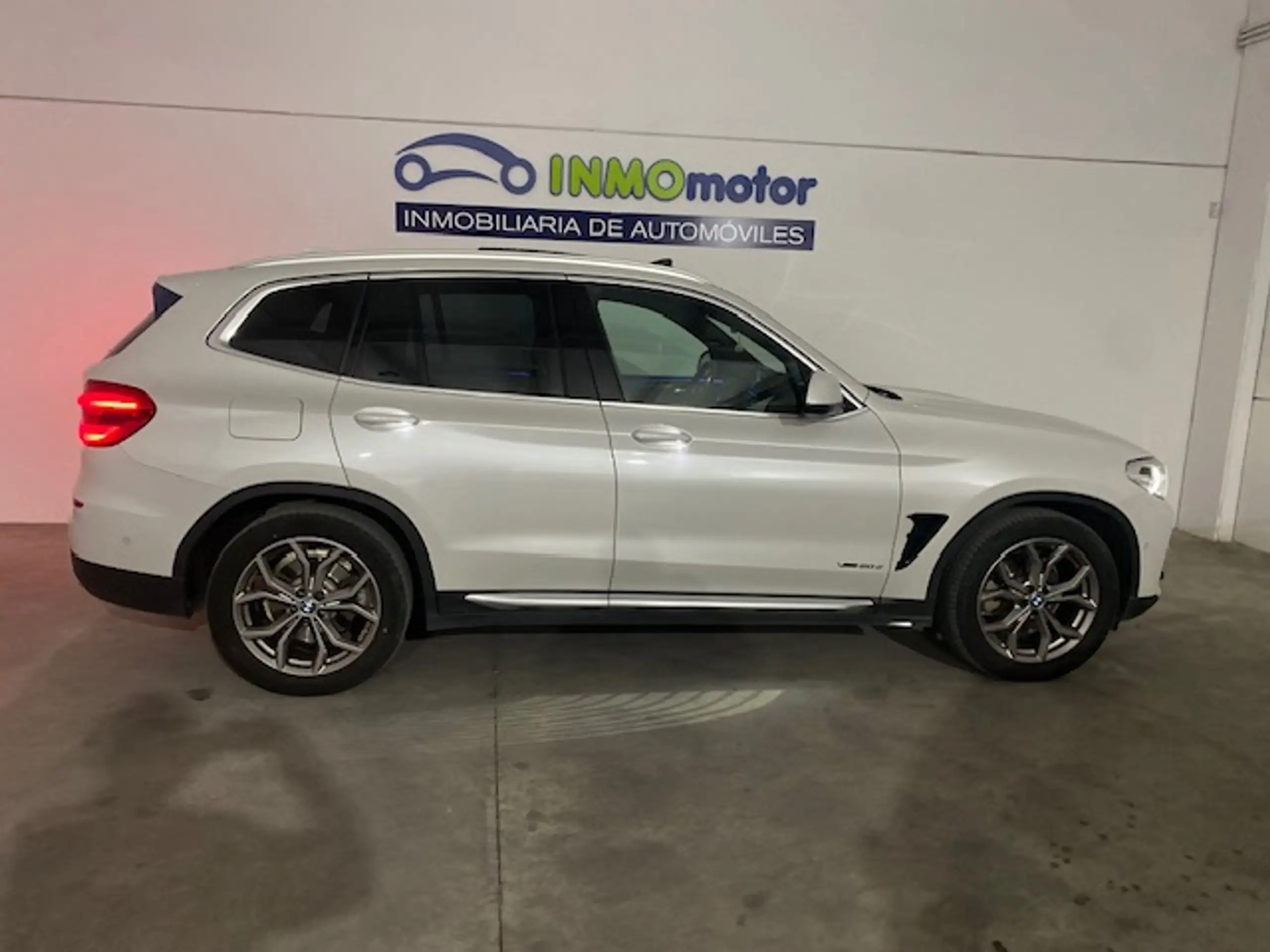 BMW - X3