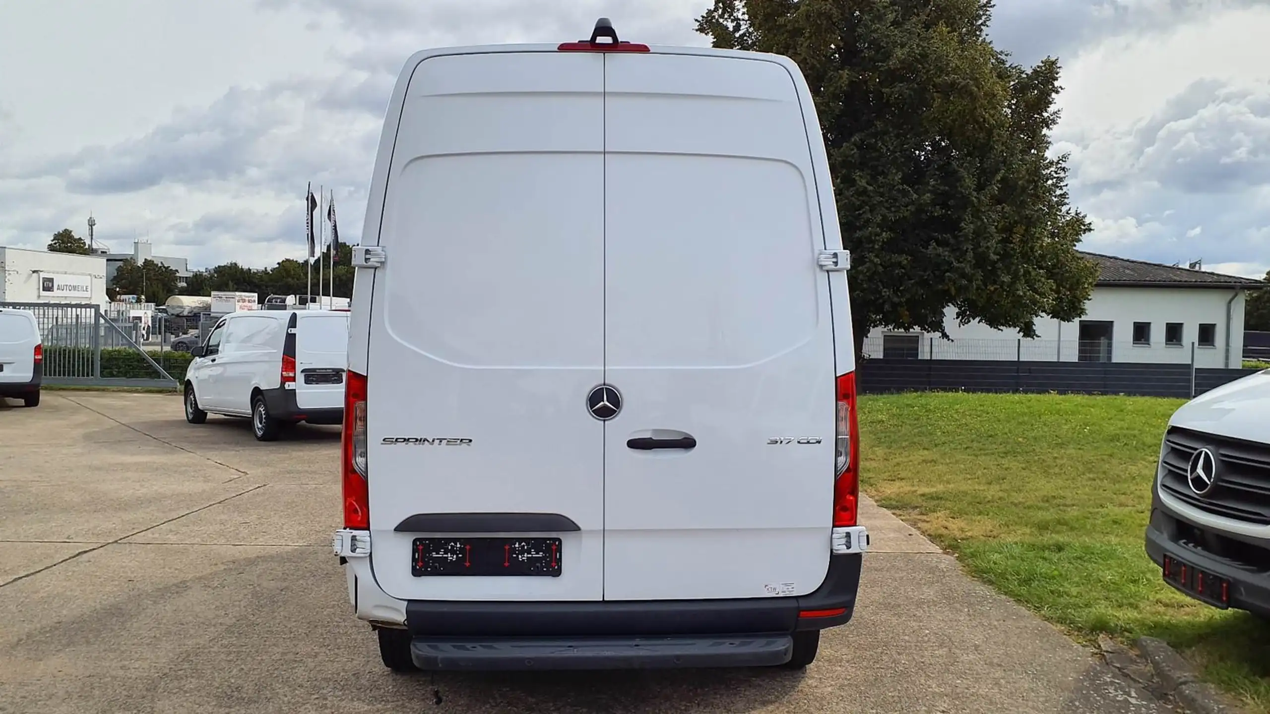 Mercedes-Benz - Sprinter