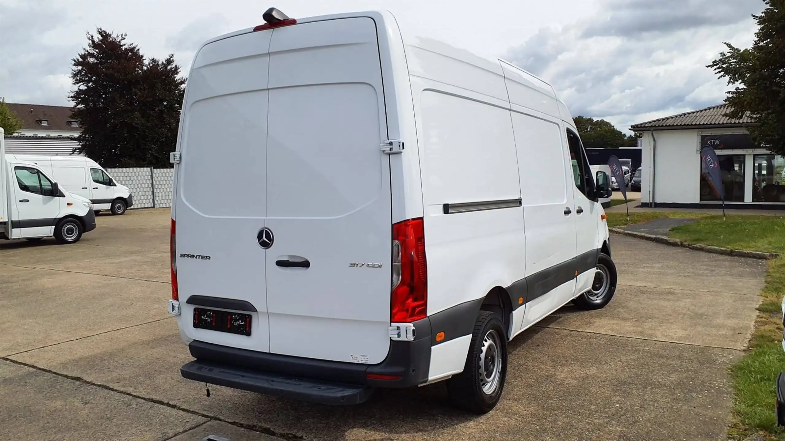 Mercedes-Benz - Sprinter