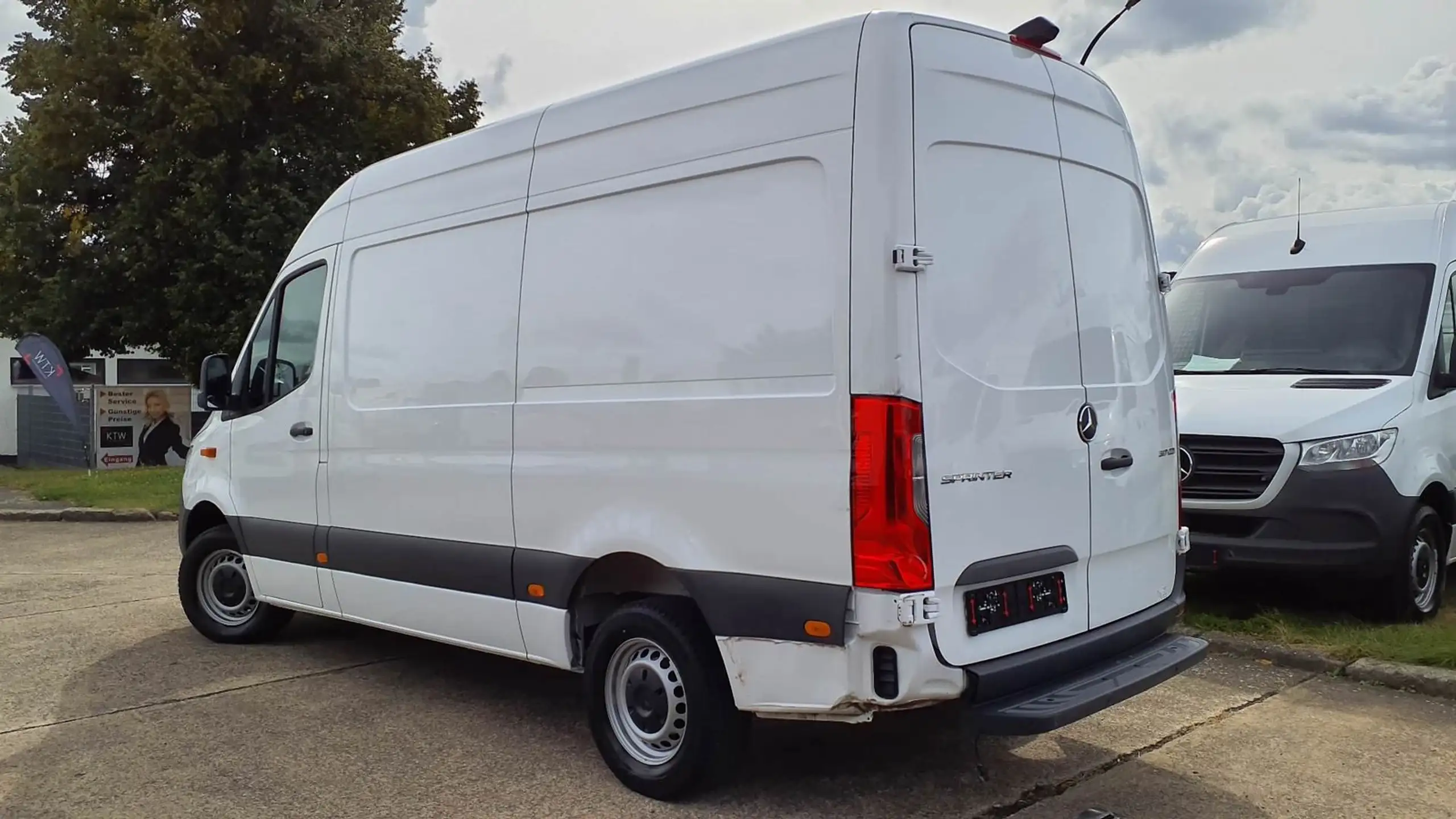 Mercedes-Benz - Sprinter