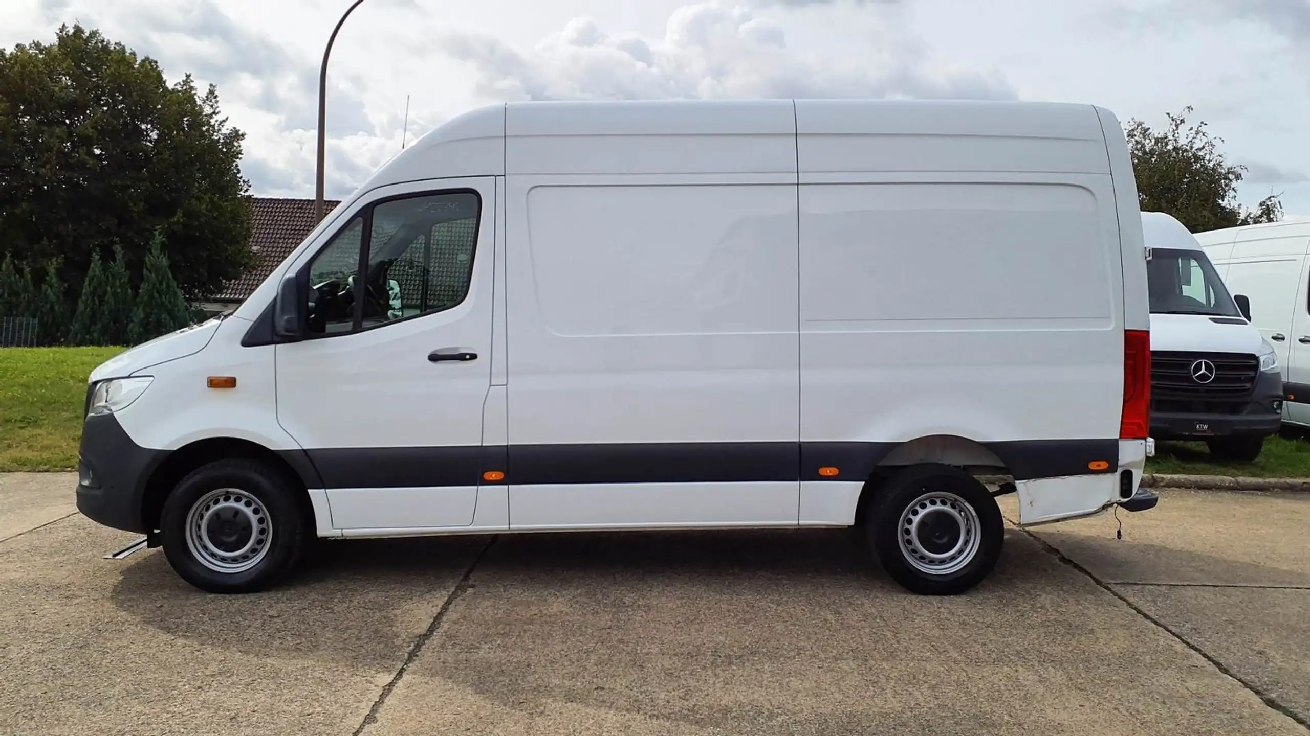 Mercedes-Benz - Sprinter