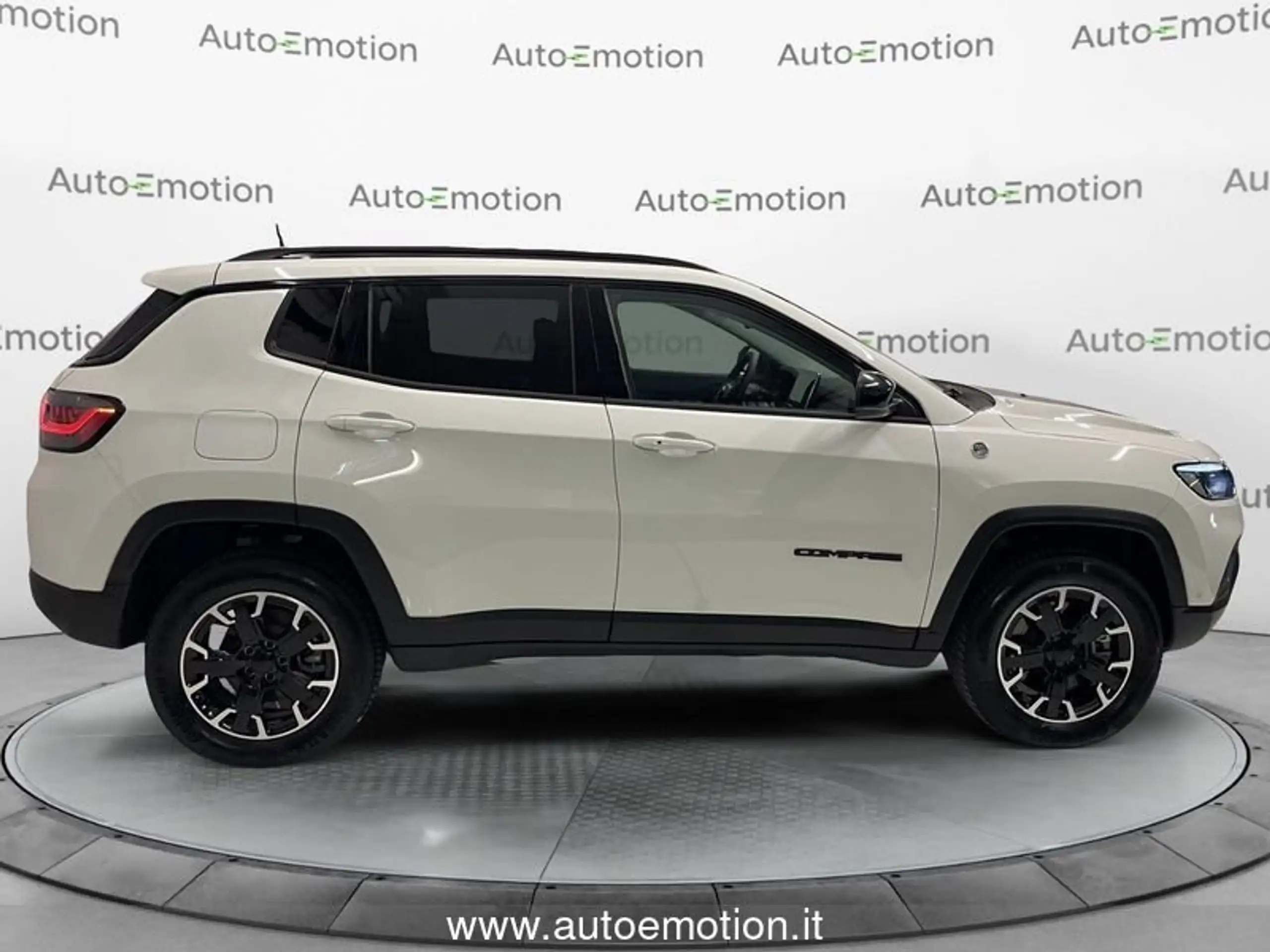 Jeep - Compass