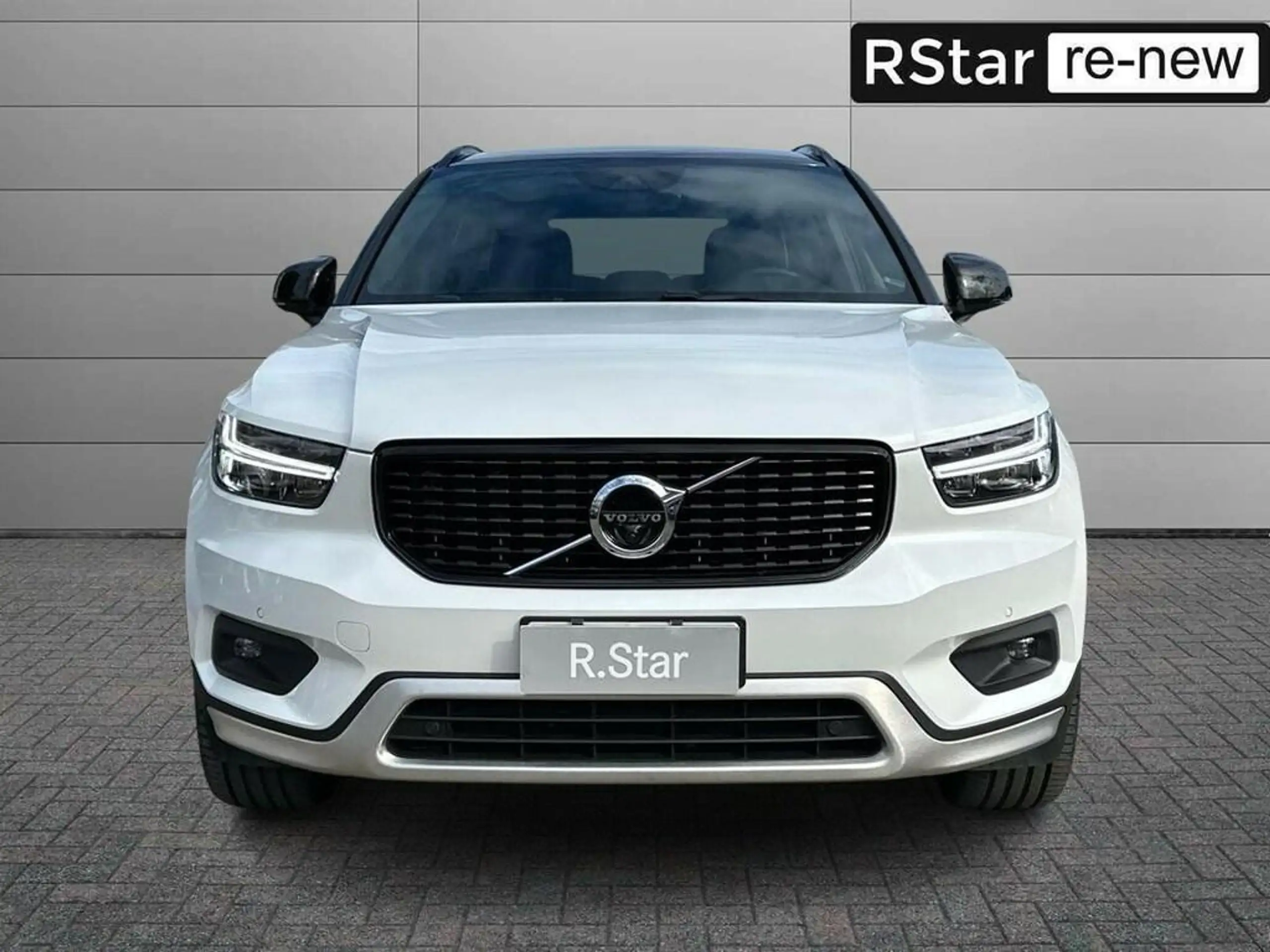 Volvo - XC40