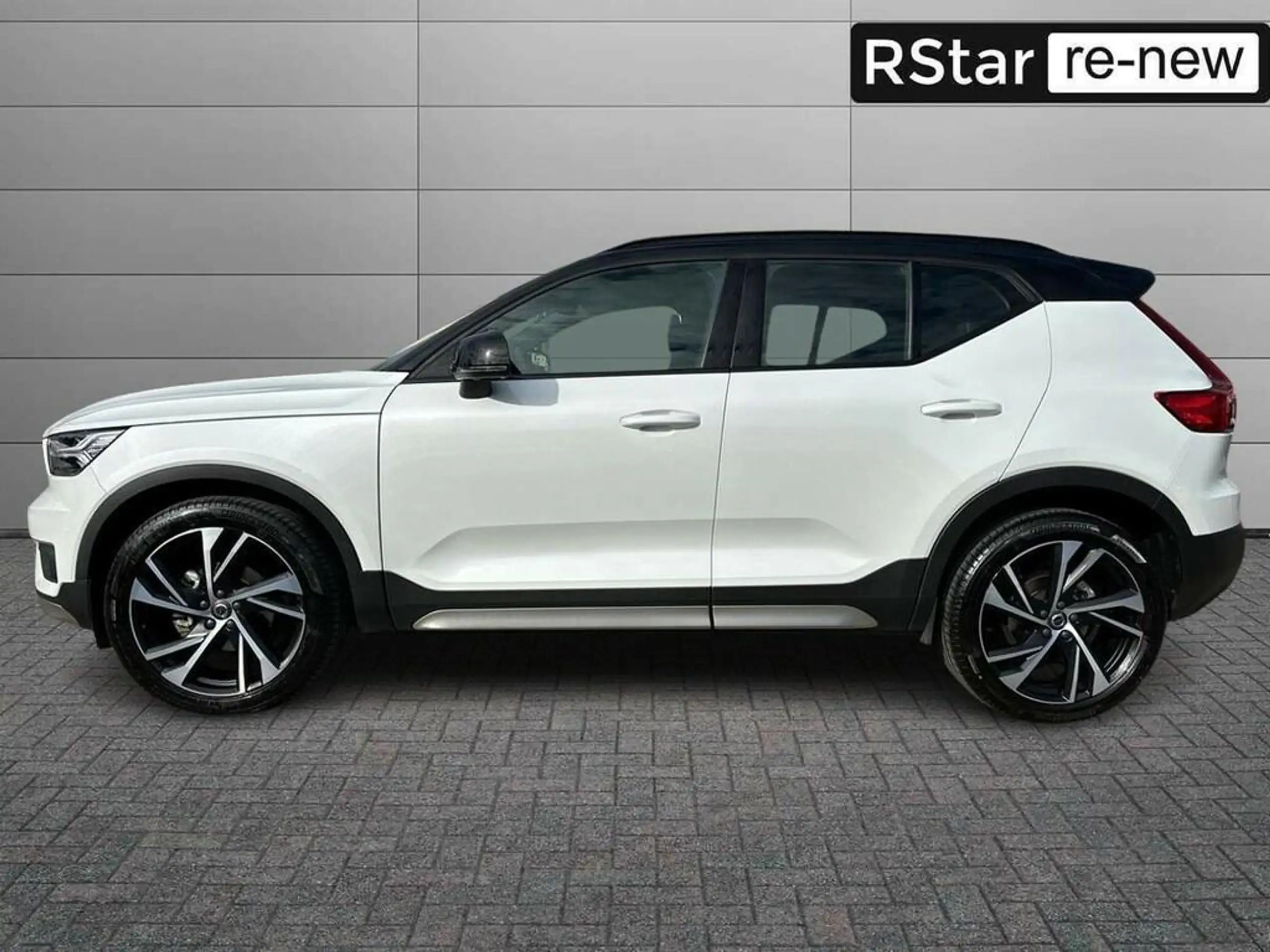 Volvo - XC40