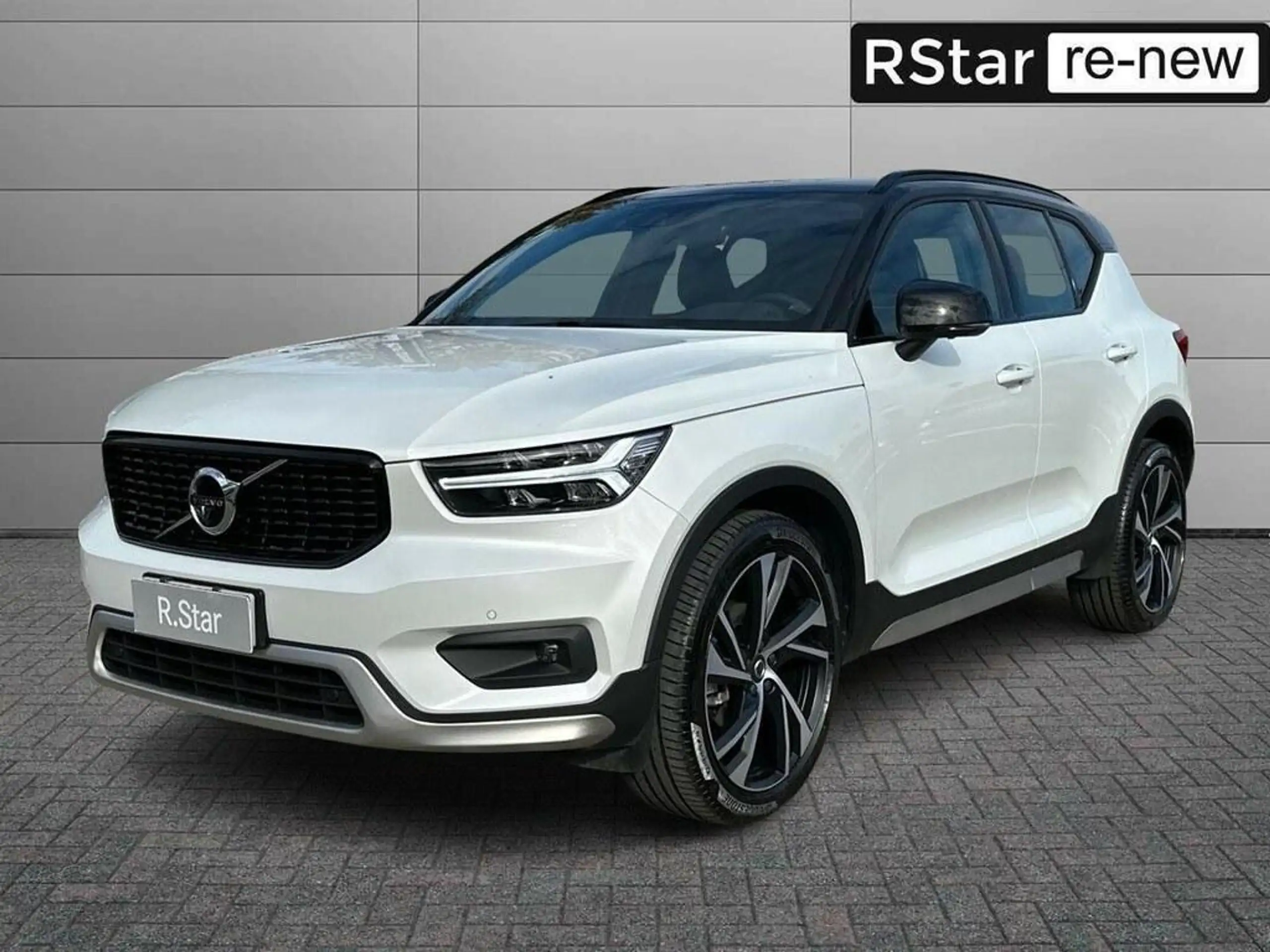 Volvo - XC40