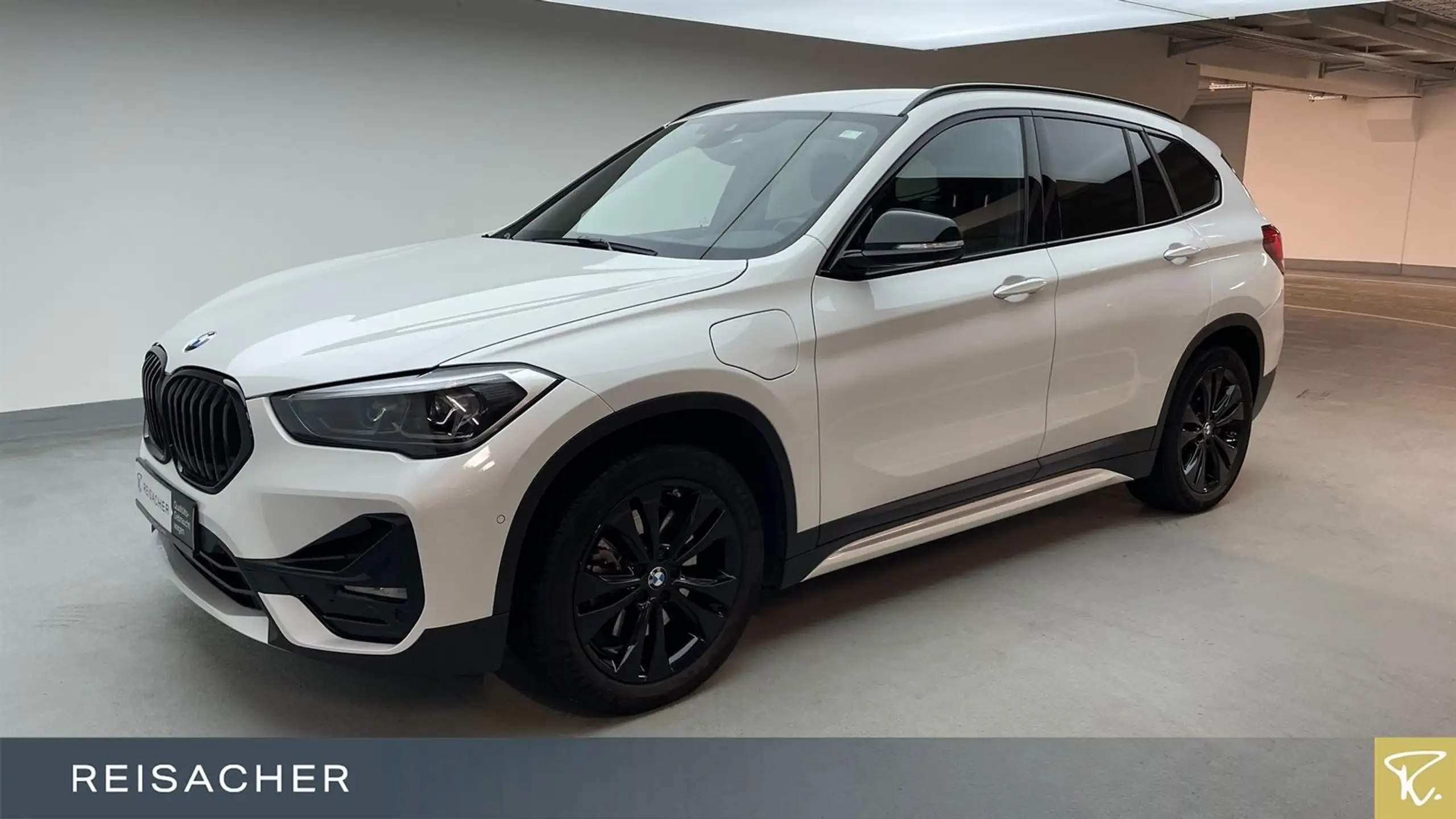 BMW - X1