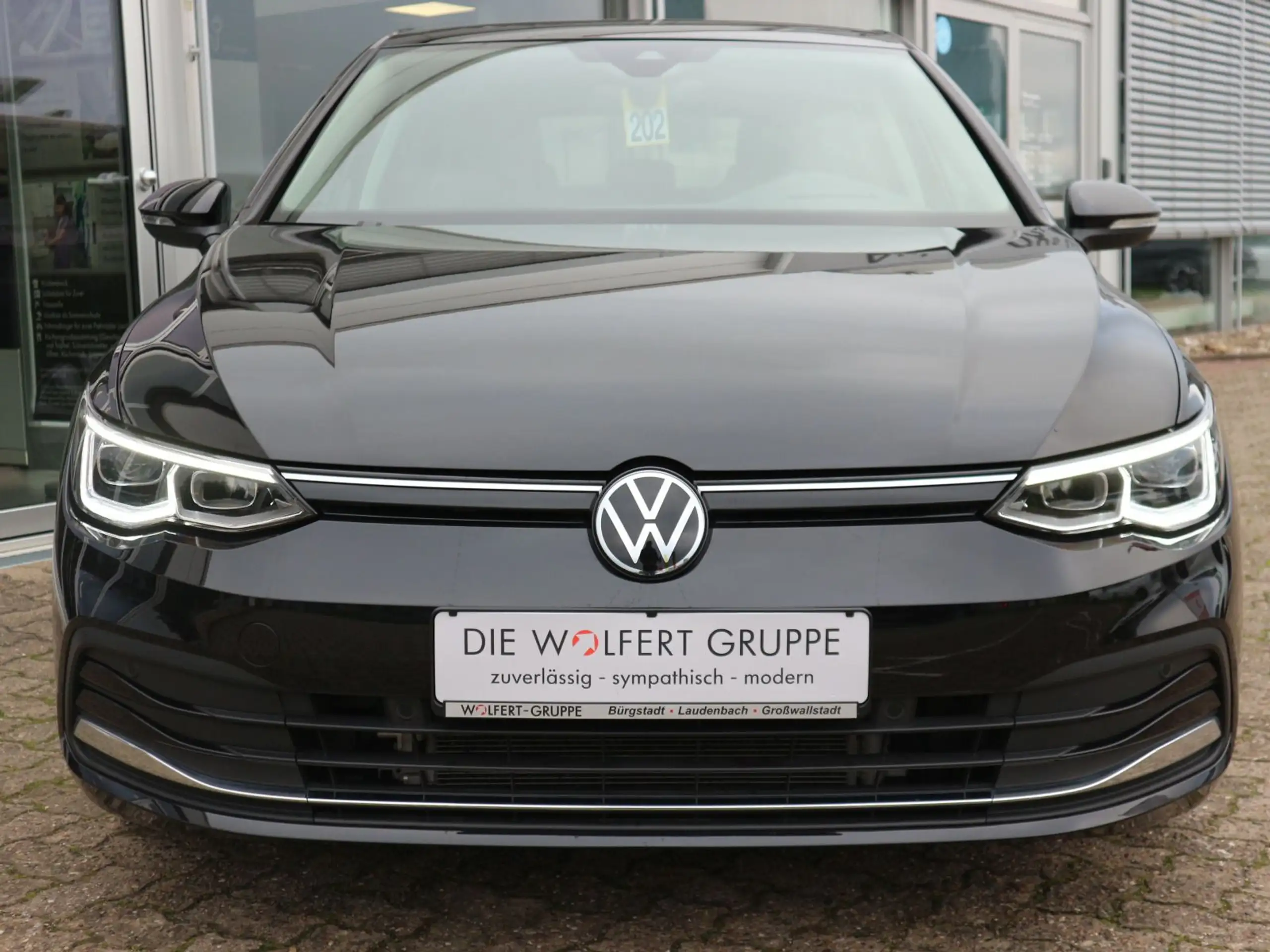 Volkswagen - Golf