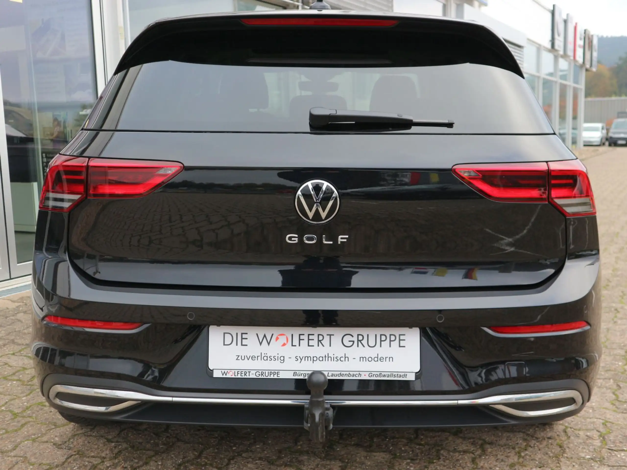 Volkswagen - Golf