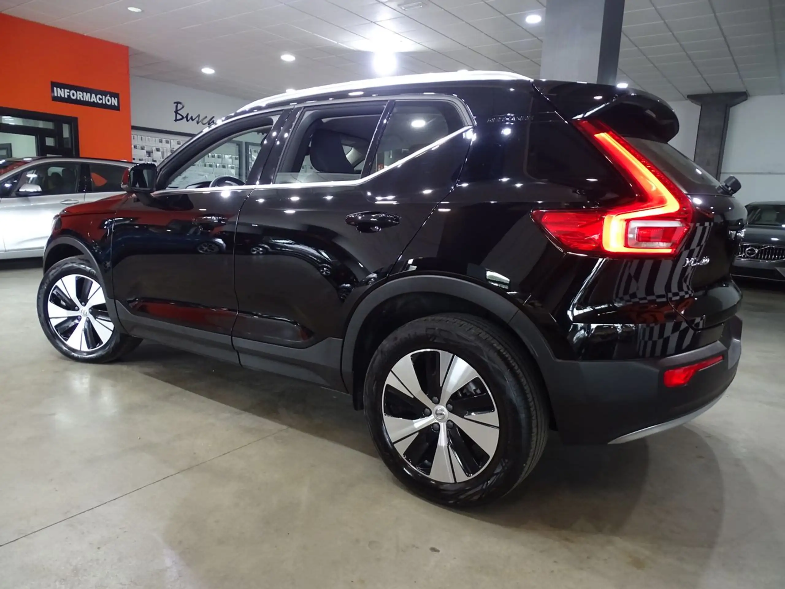 Volvo - XC40