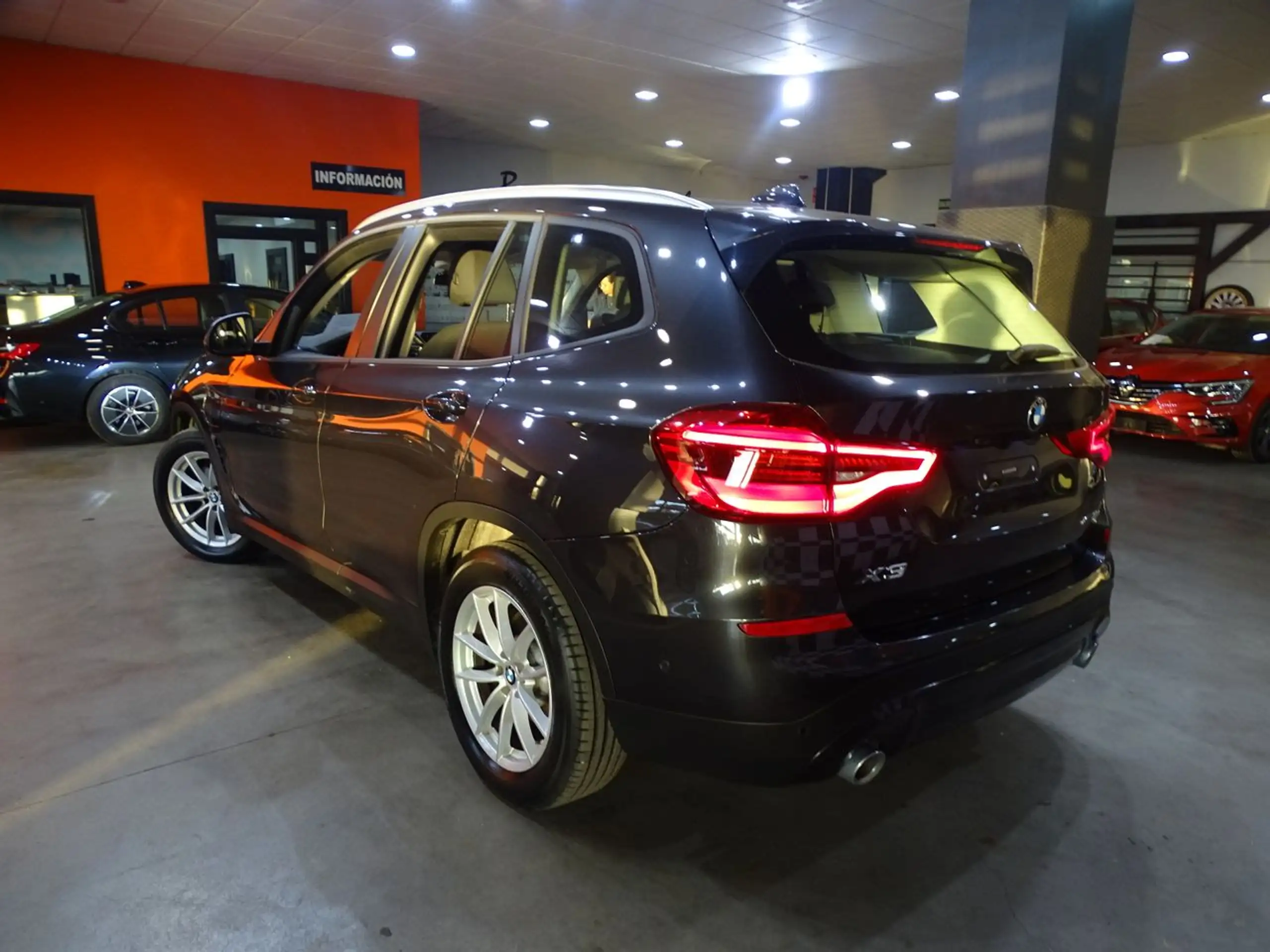 BMW - X3