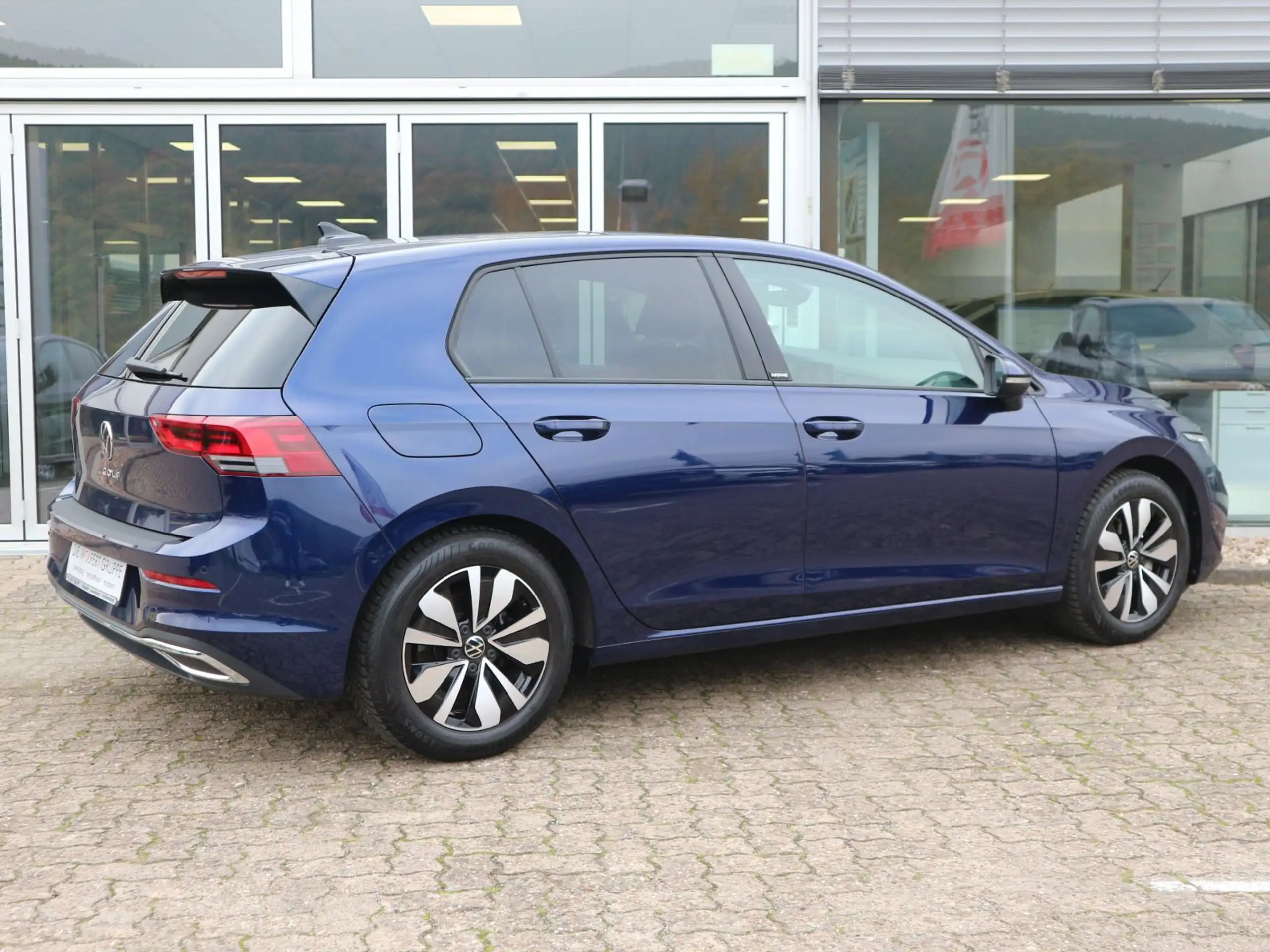 Volkswagen - Golf