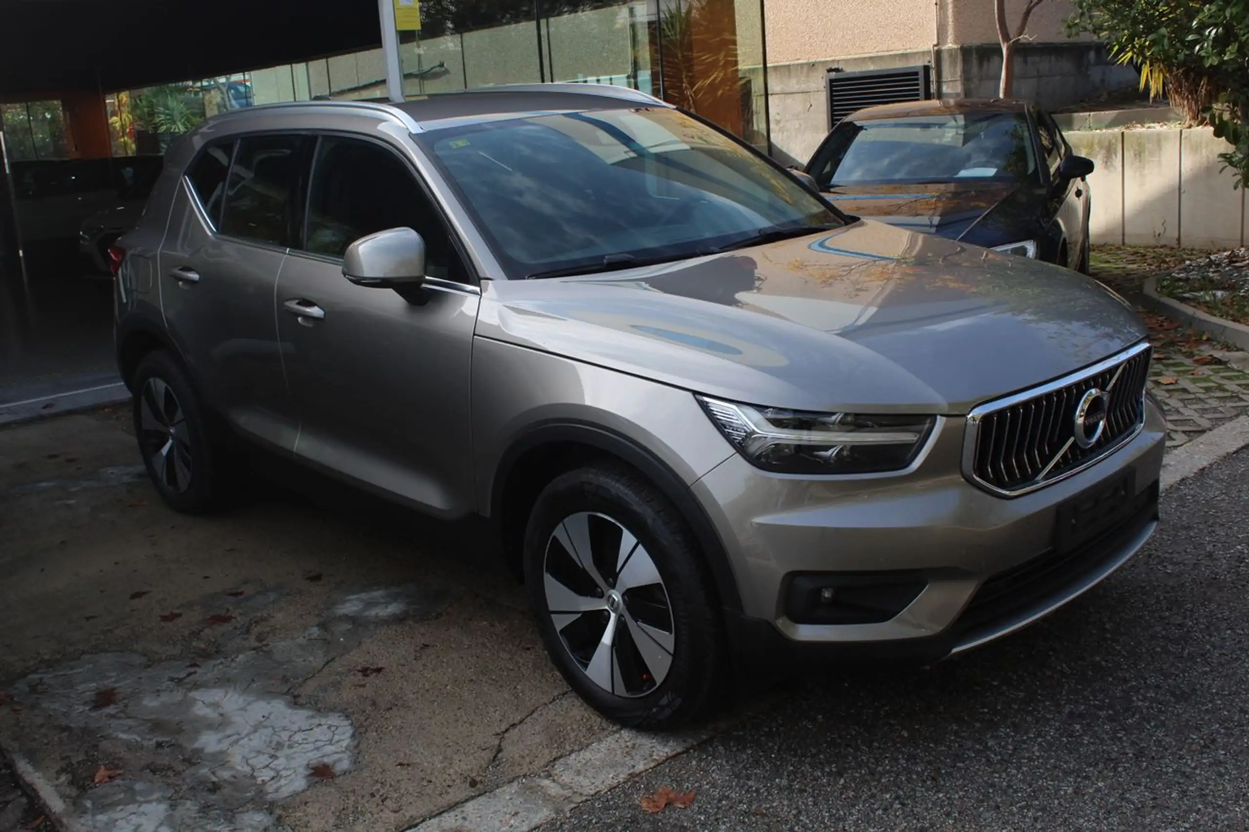 Volvo - XC40