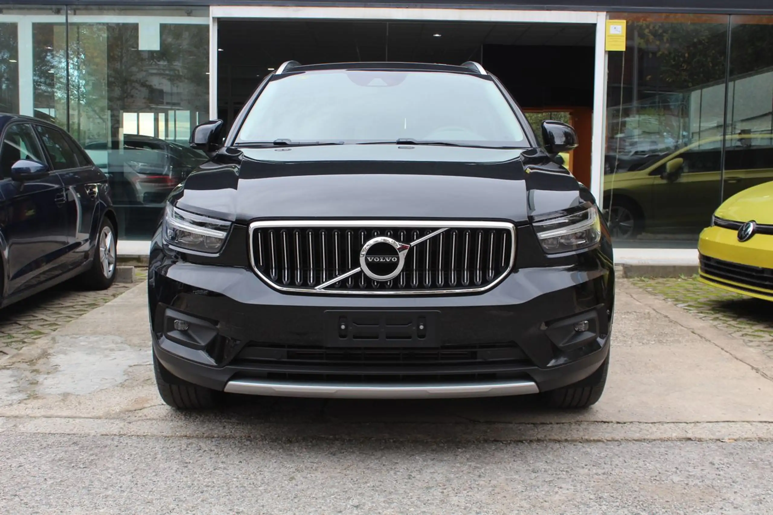 Volvo - XC40