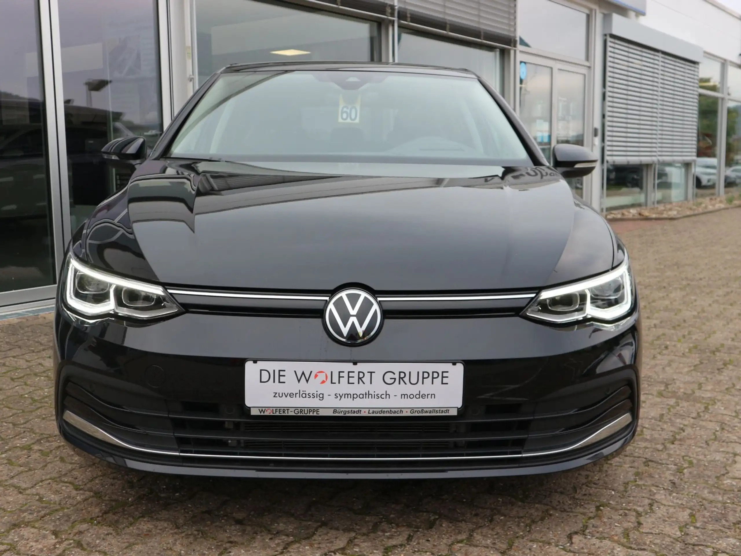 Volkswagen - Golf