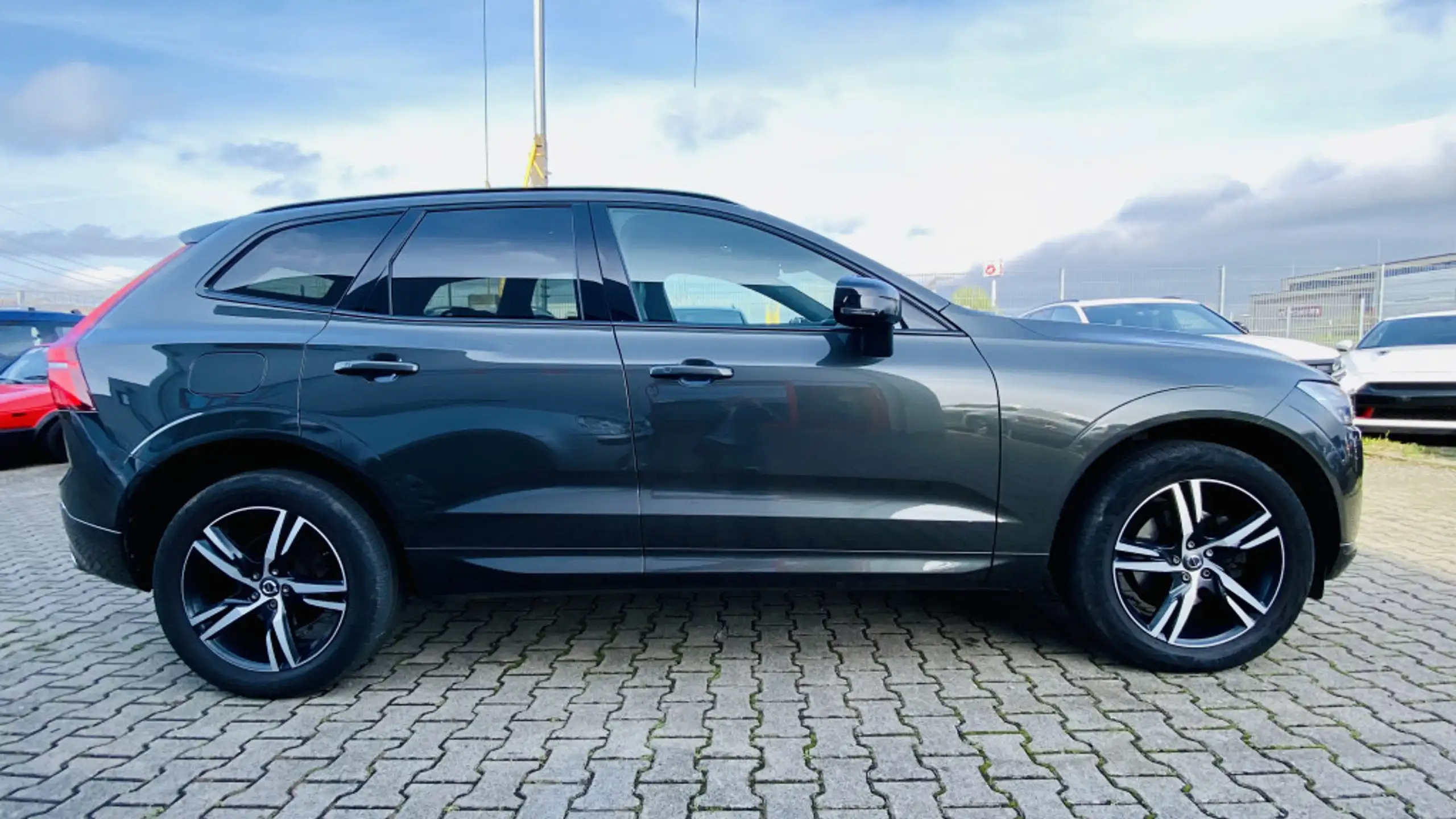 Volvo - XC60