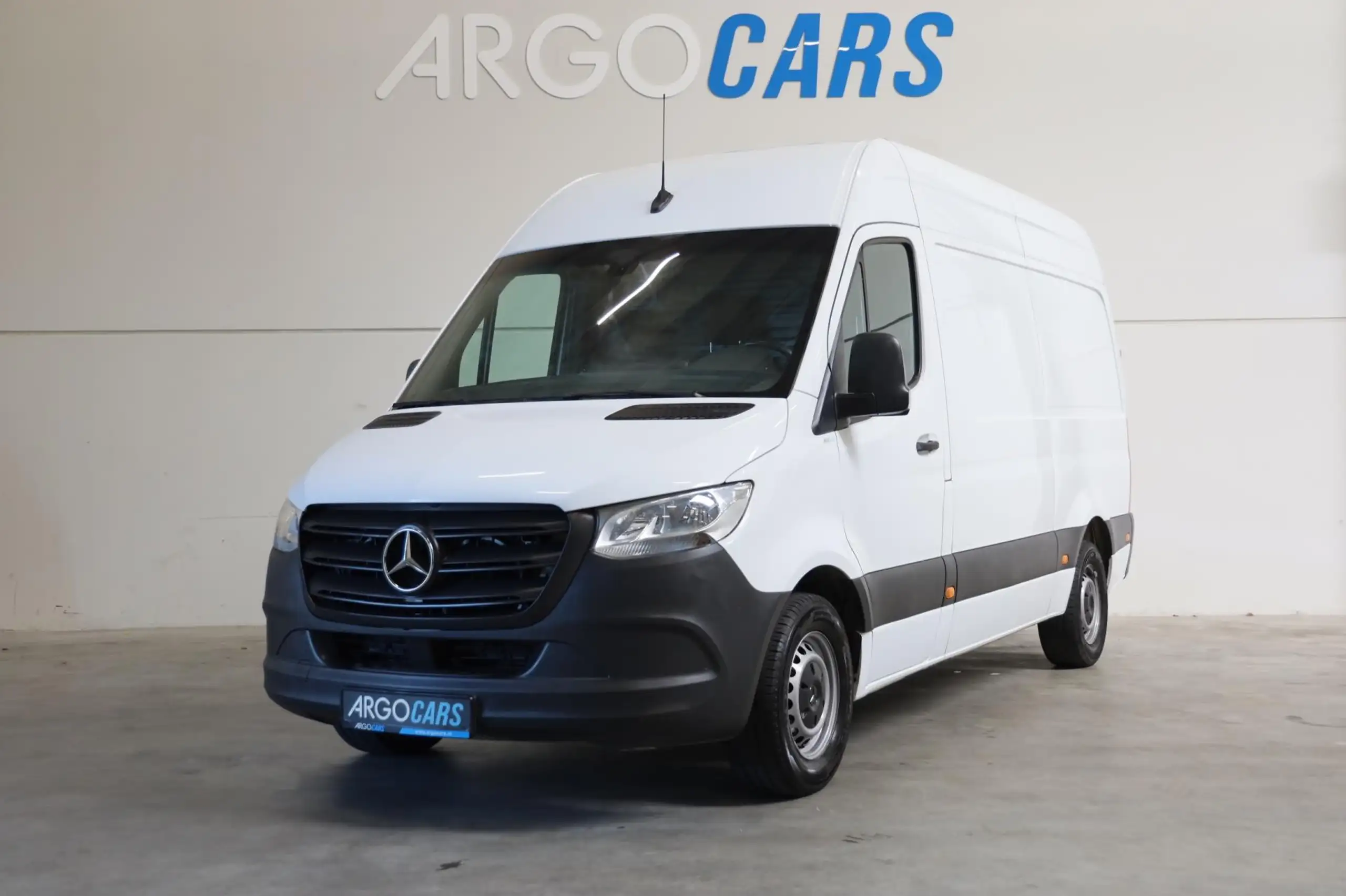 Mercedes-Benz - Sprinter