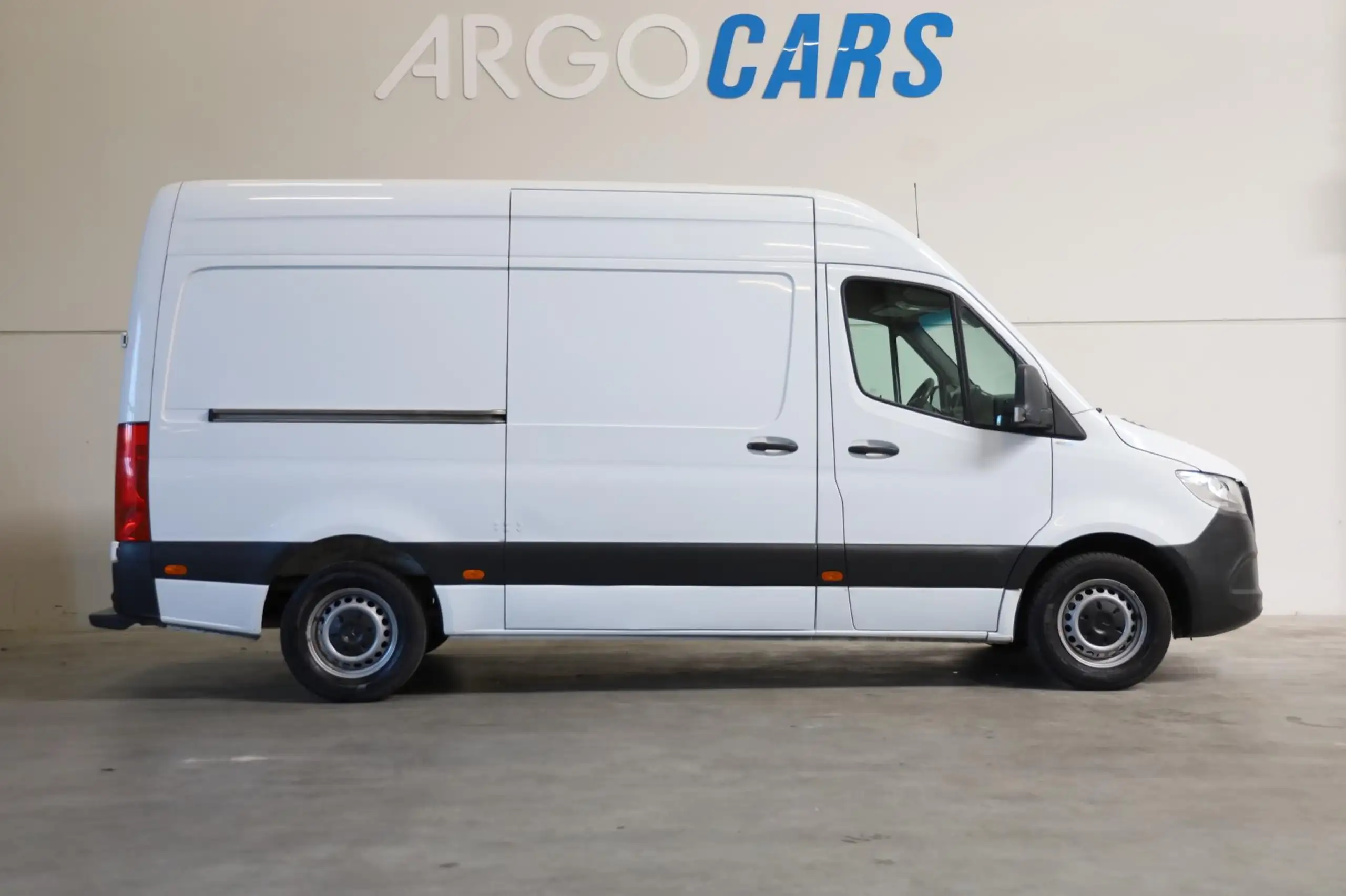 Mercedes-Benz - Sprinter