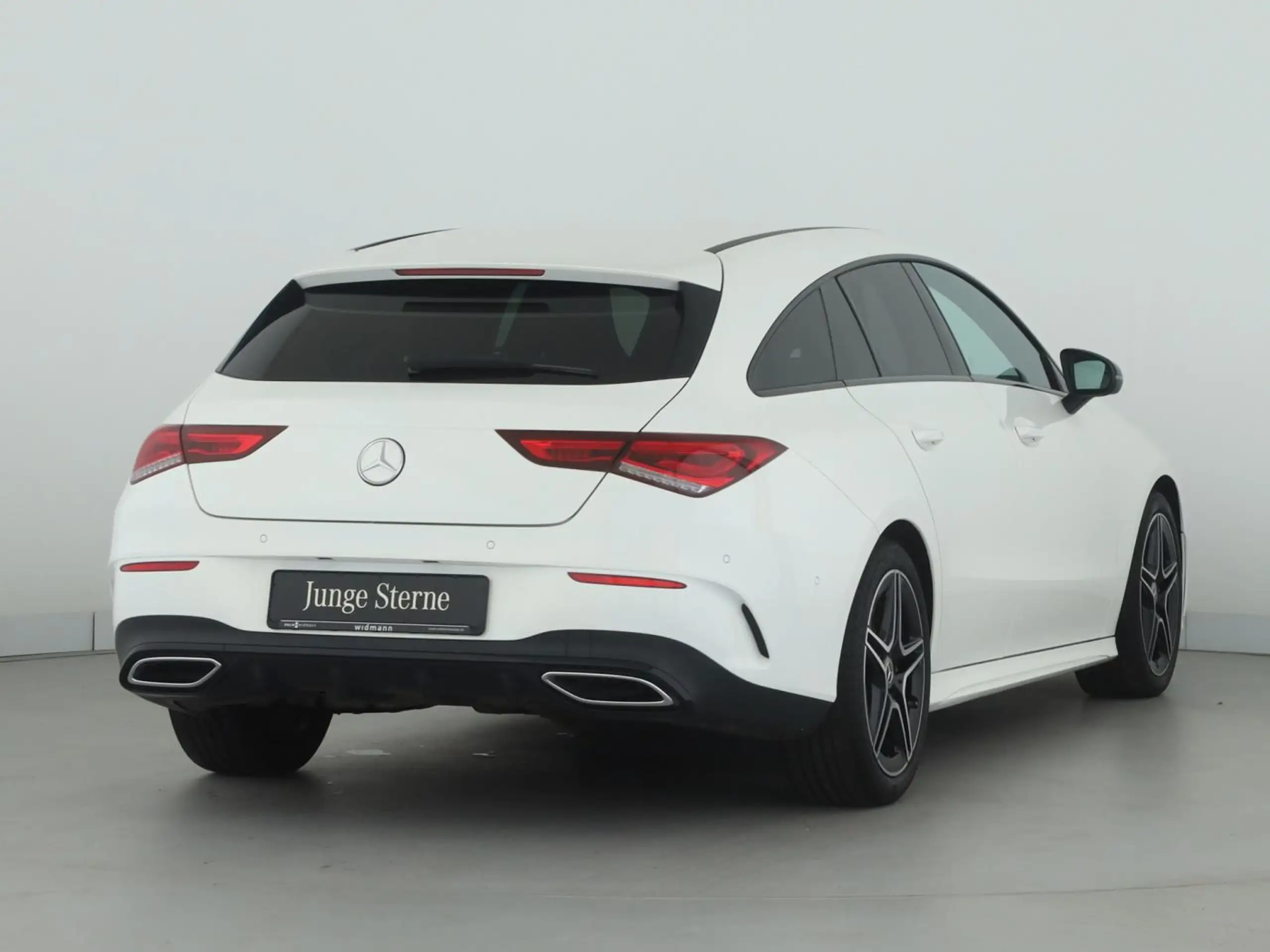 Mercedes-Benz - CLA 250