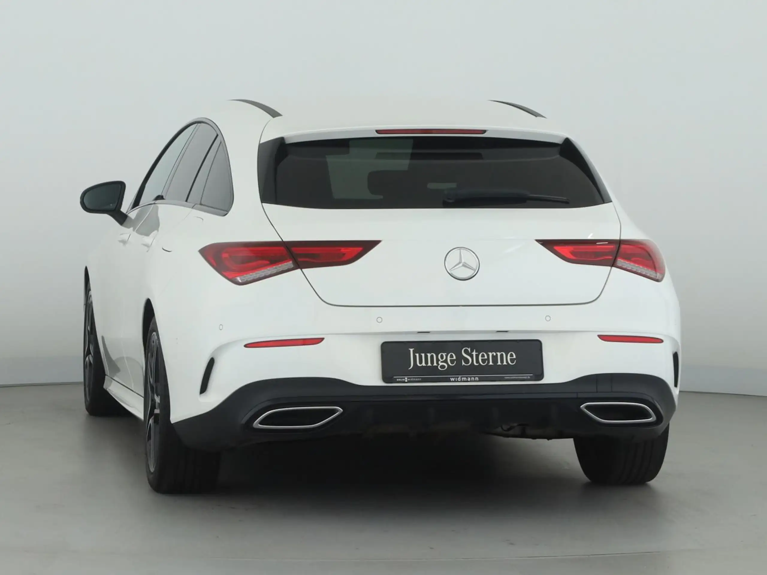 Mercedes-Benz - CLA 250