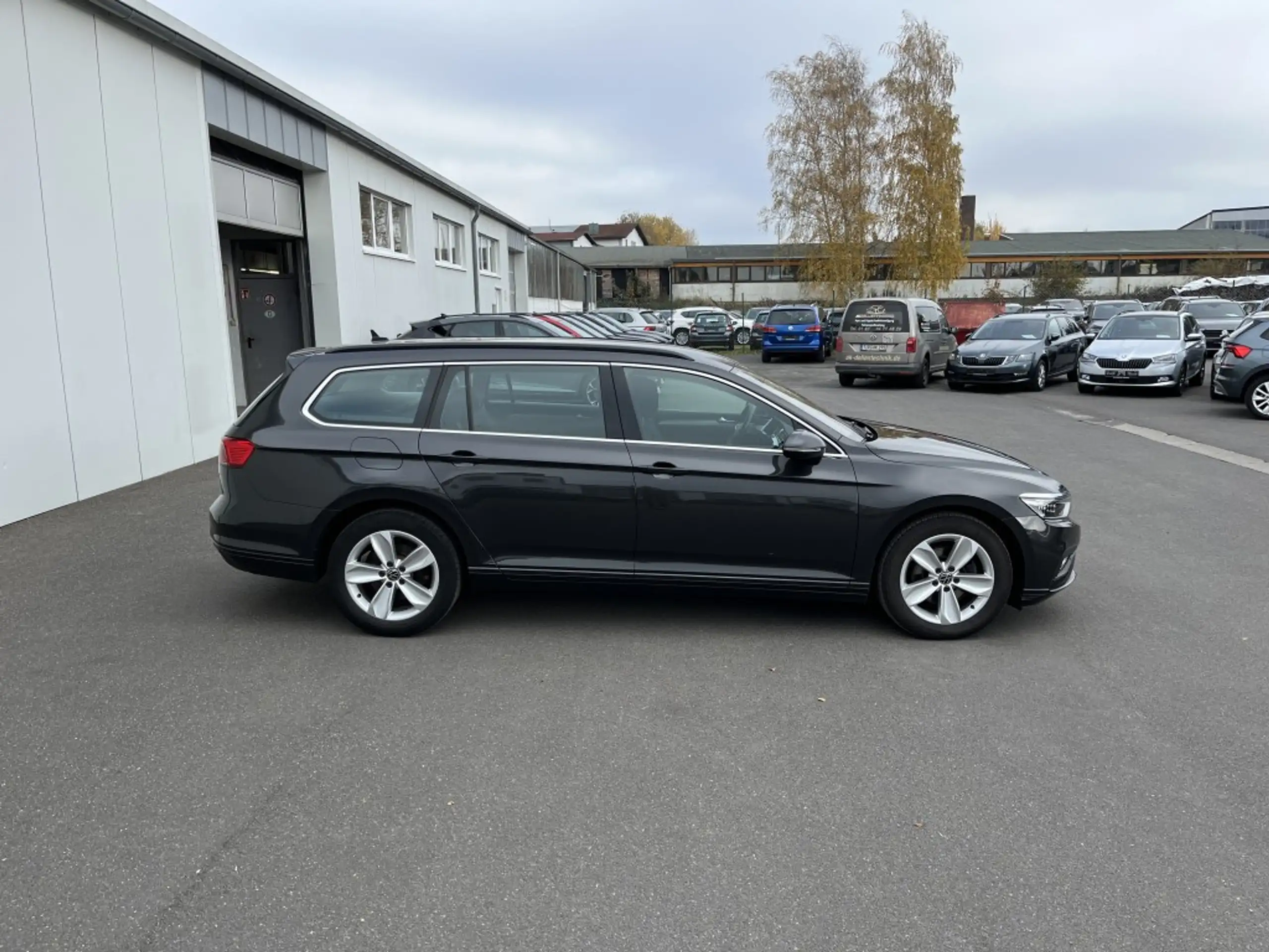 Volkswagen - Passat Variant