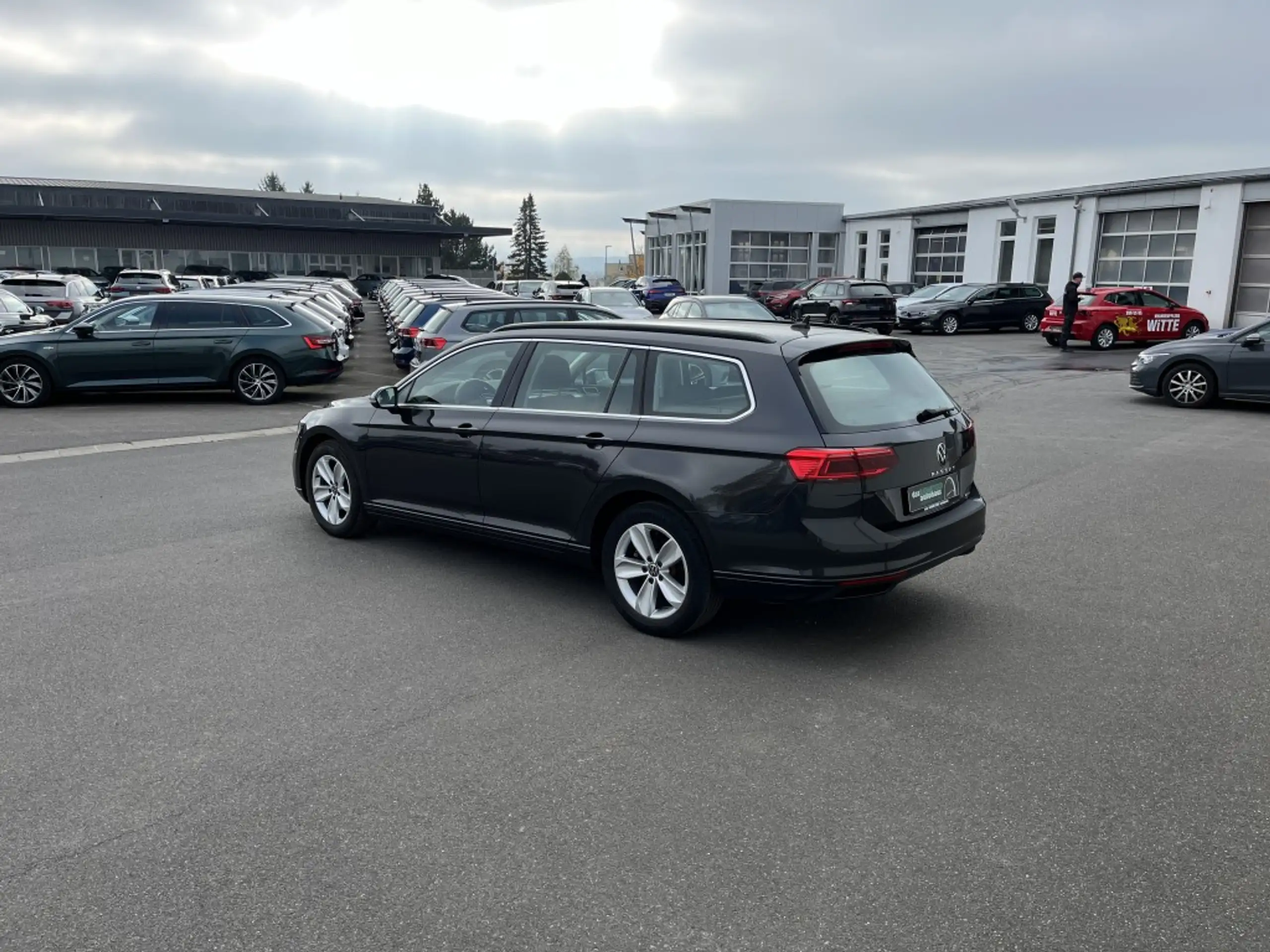 Volkswagen - Passat Variant