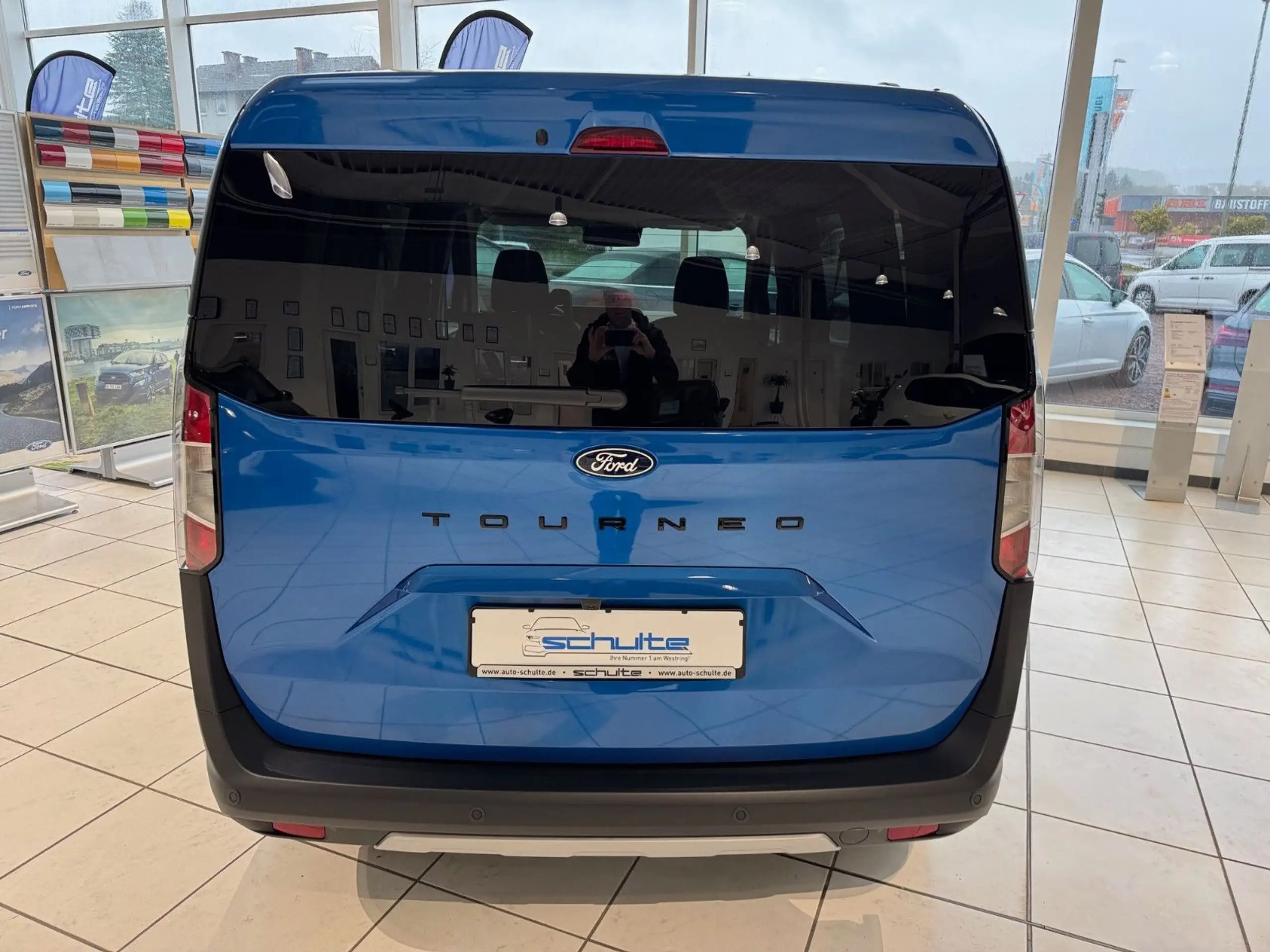 Ford - Tourneo Courier