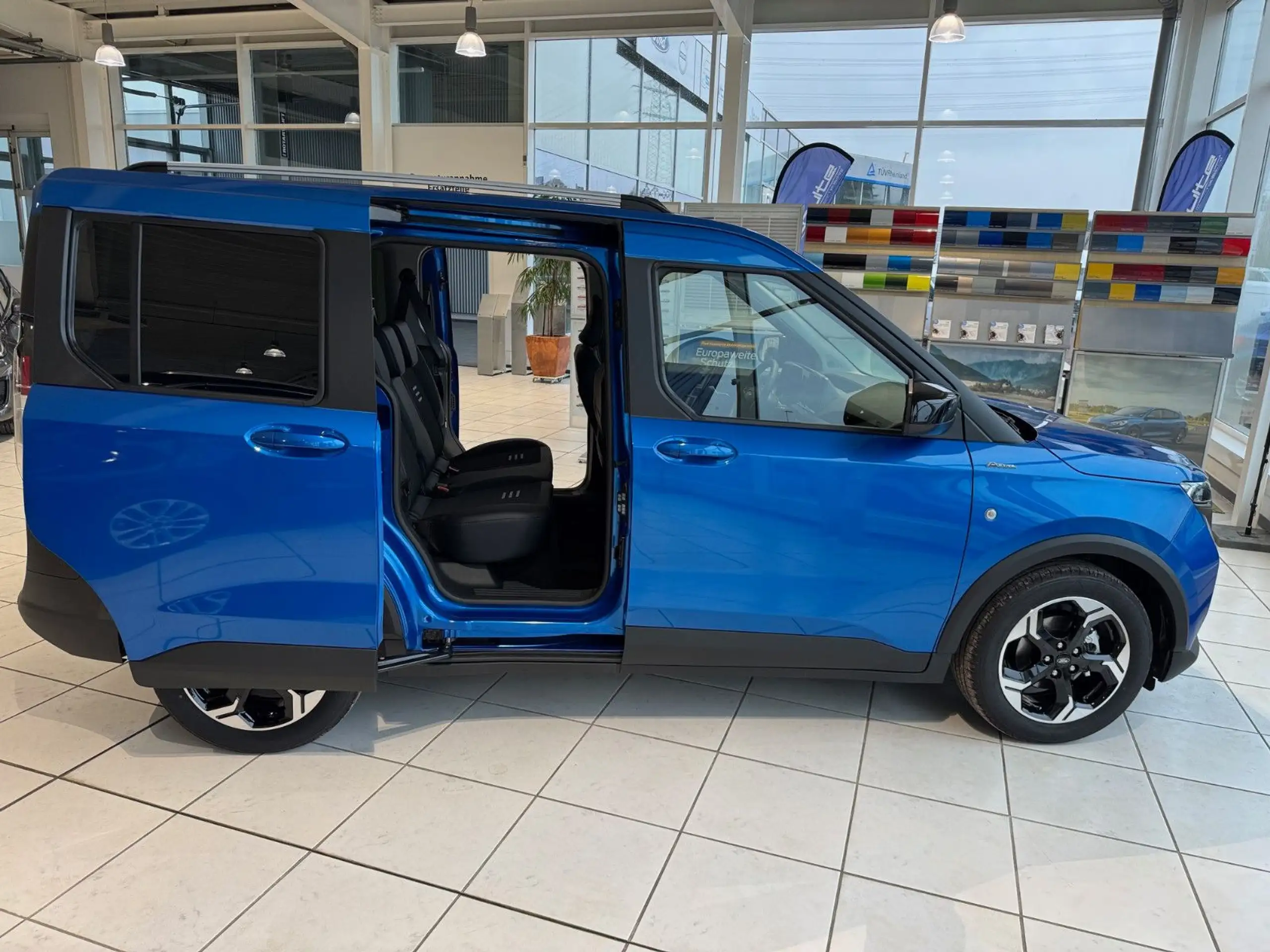 Ford - Tourneo Courier