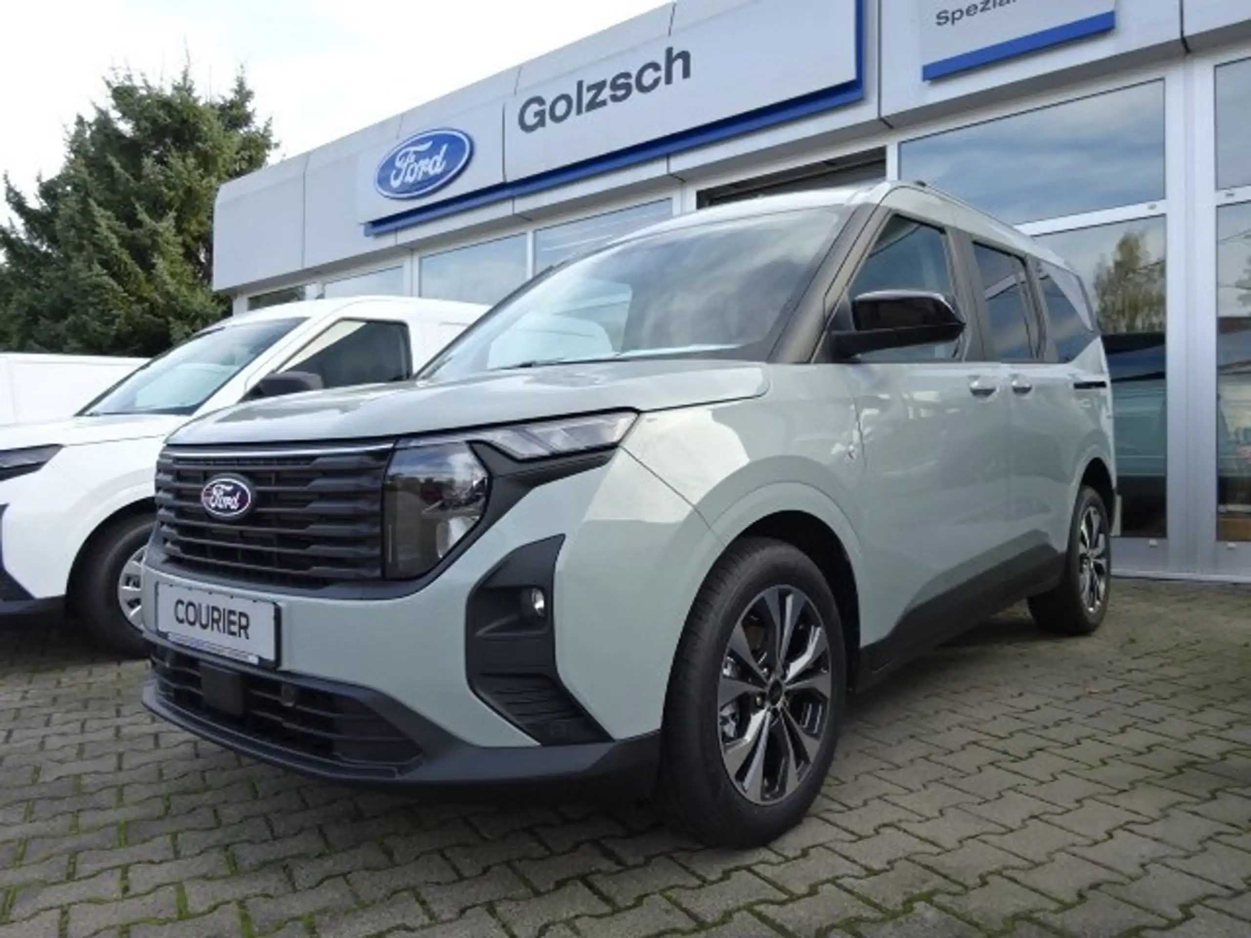 Ford Tourneo Courier 2022