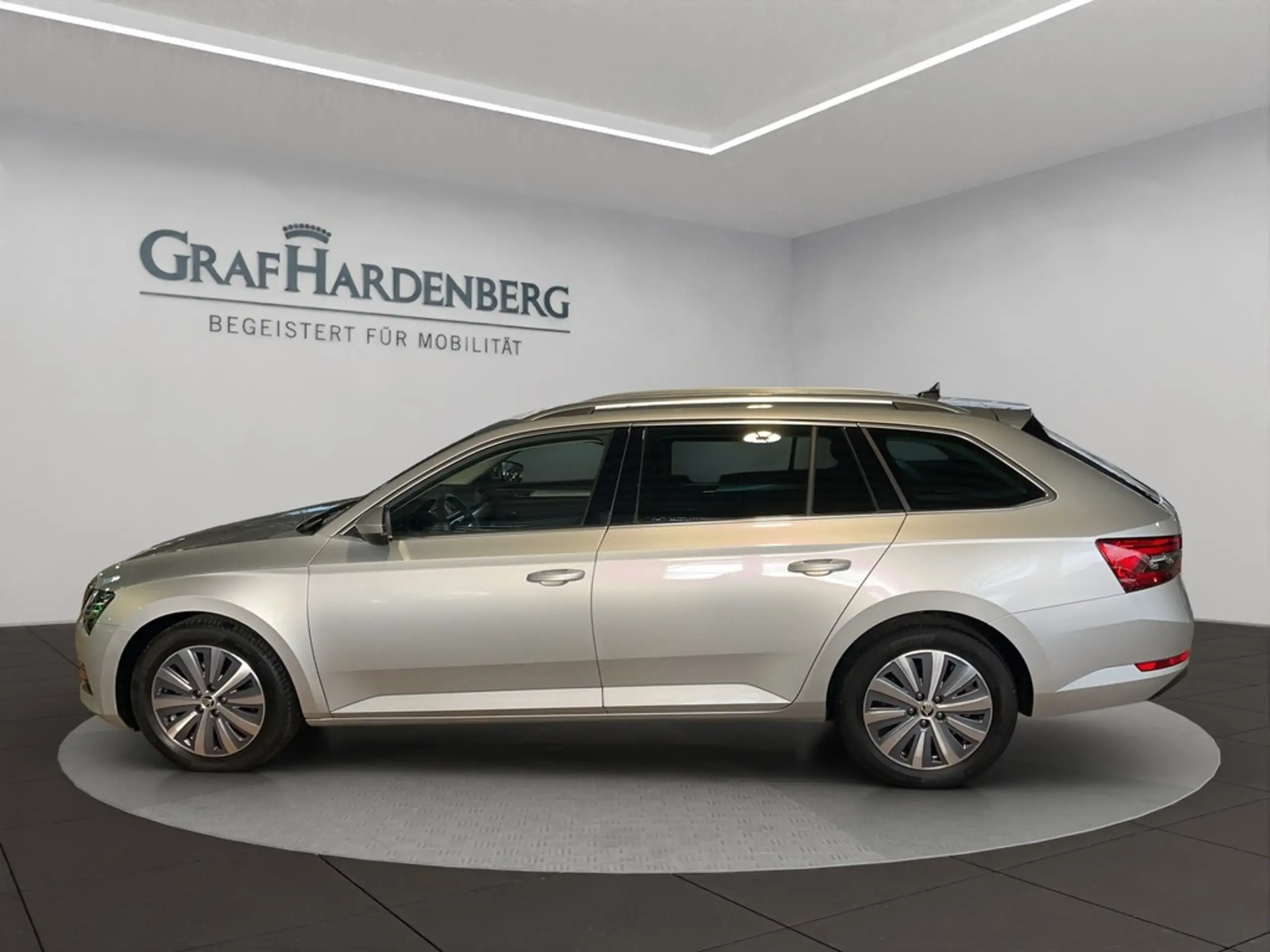 Skoda - Superb