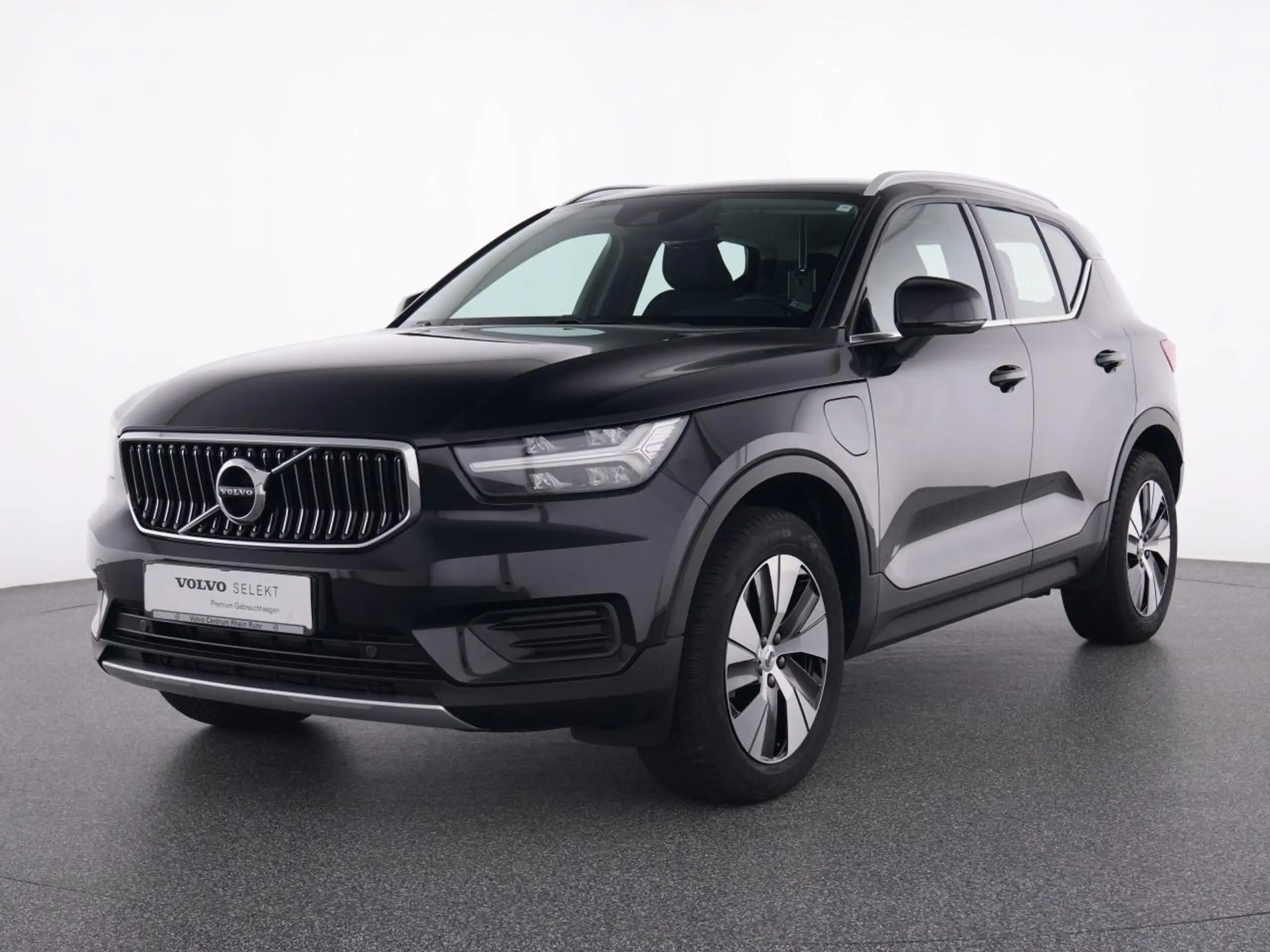 Volvo - XC40