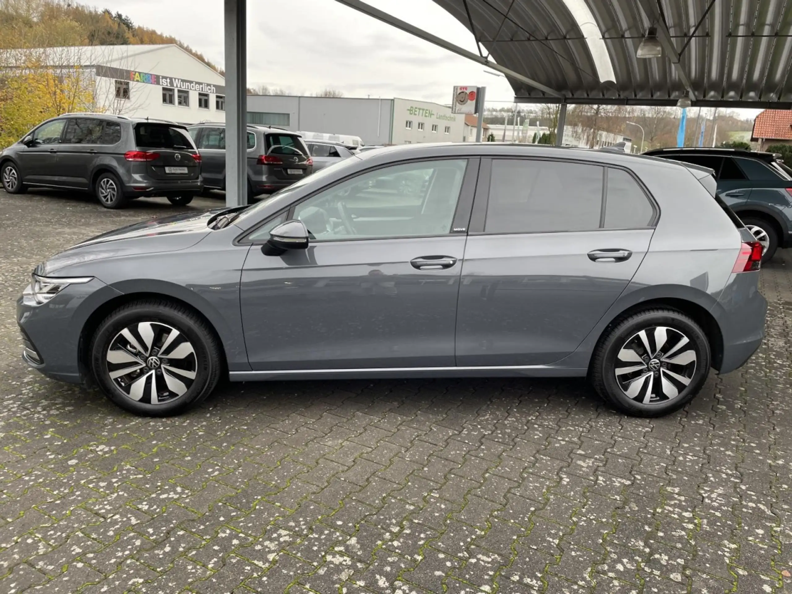 Volkswagen - Golf