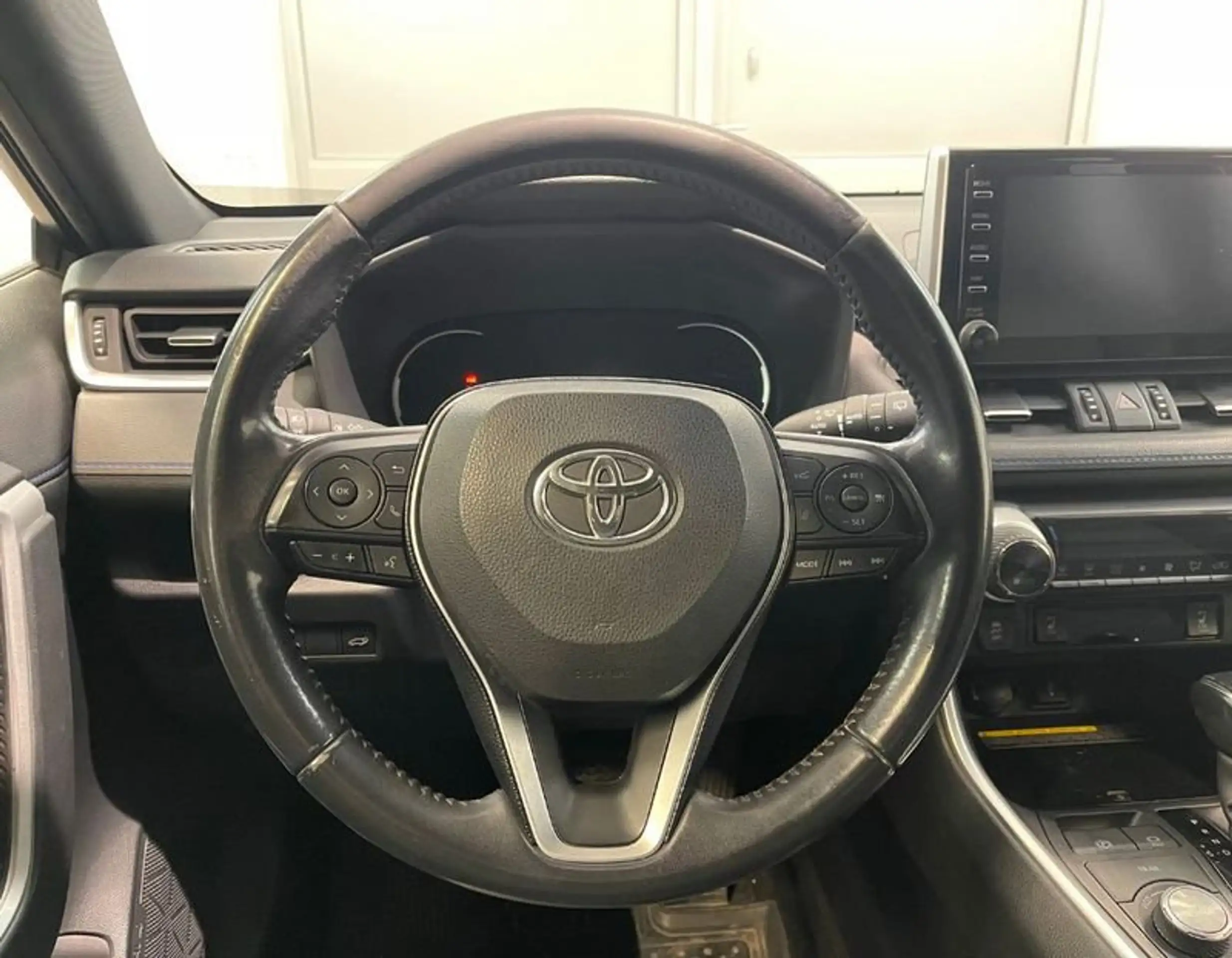 Toyota - RAV 4