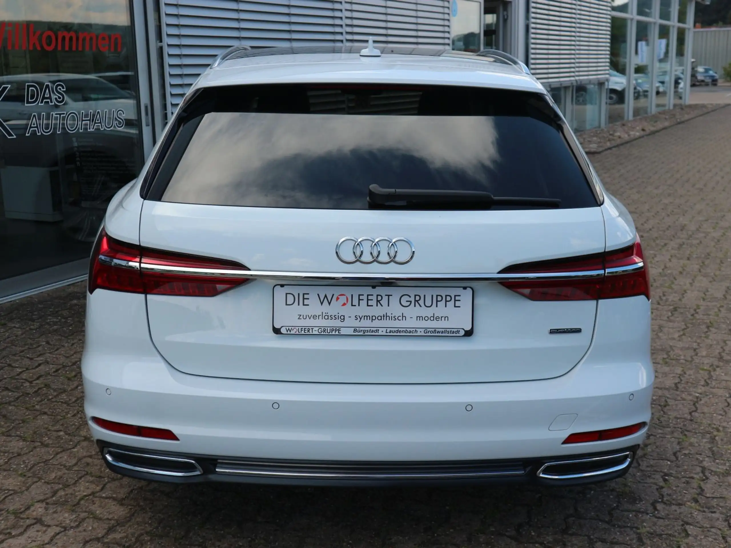 Audi - A6