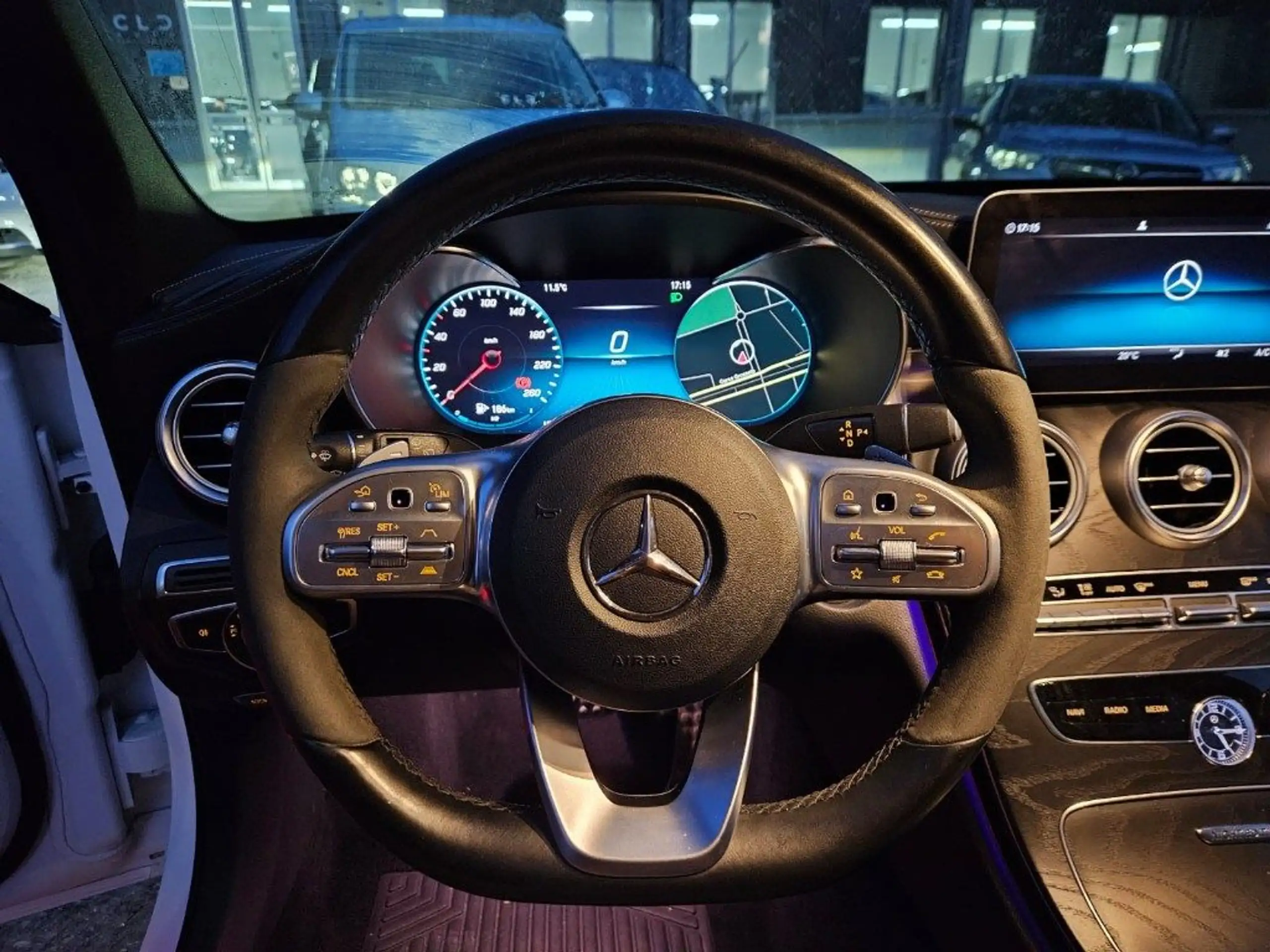 Mercedes-Benz - C 220